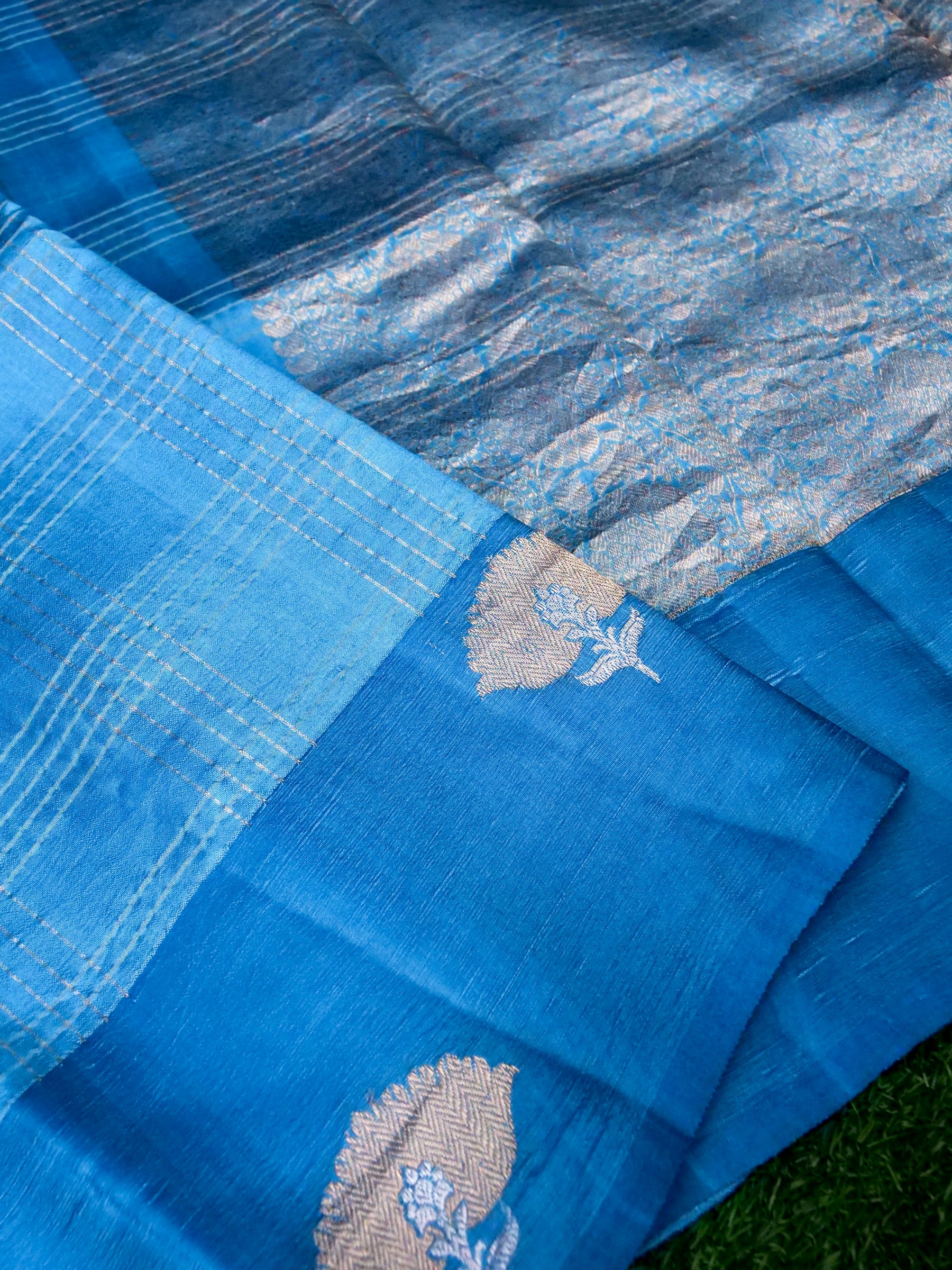 Banarasi Katan Silk Kadwa Striped Handwoven Saree in Cerulean Blue - Khinkhwab