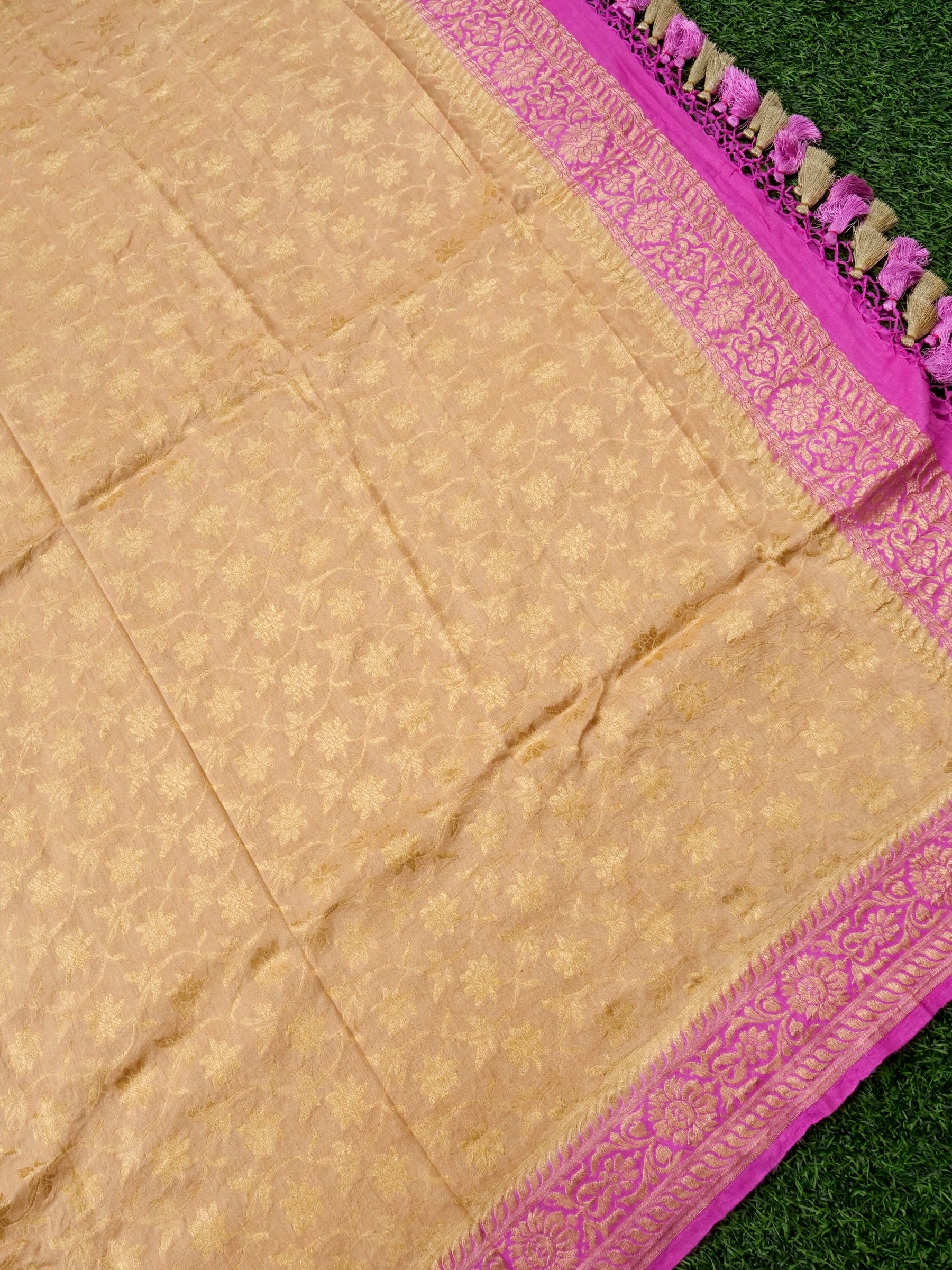Beige Pure Moonga Silk Handloom Banarasi Dupatta - Khinkhwab
