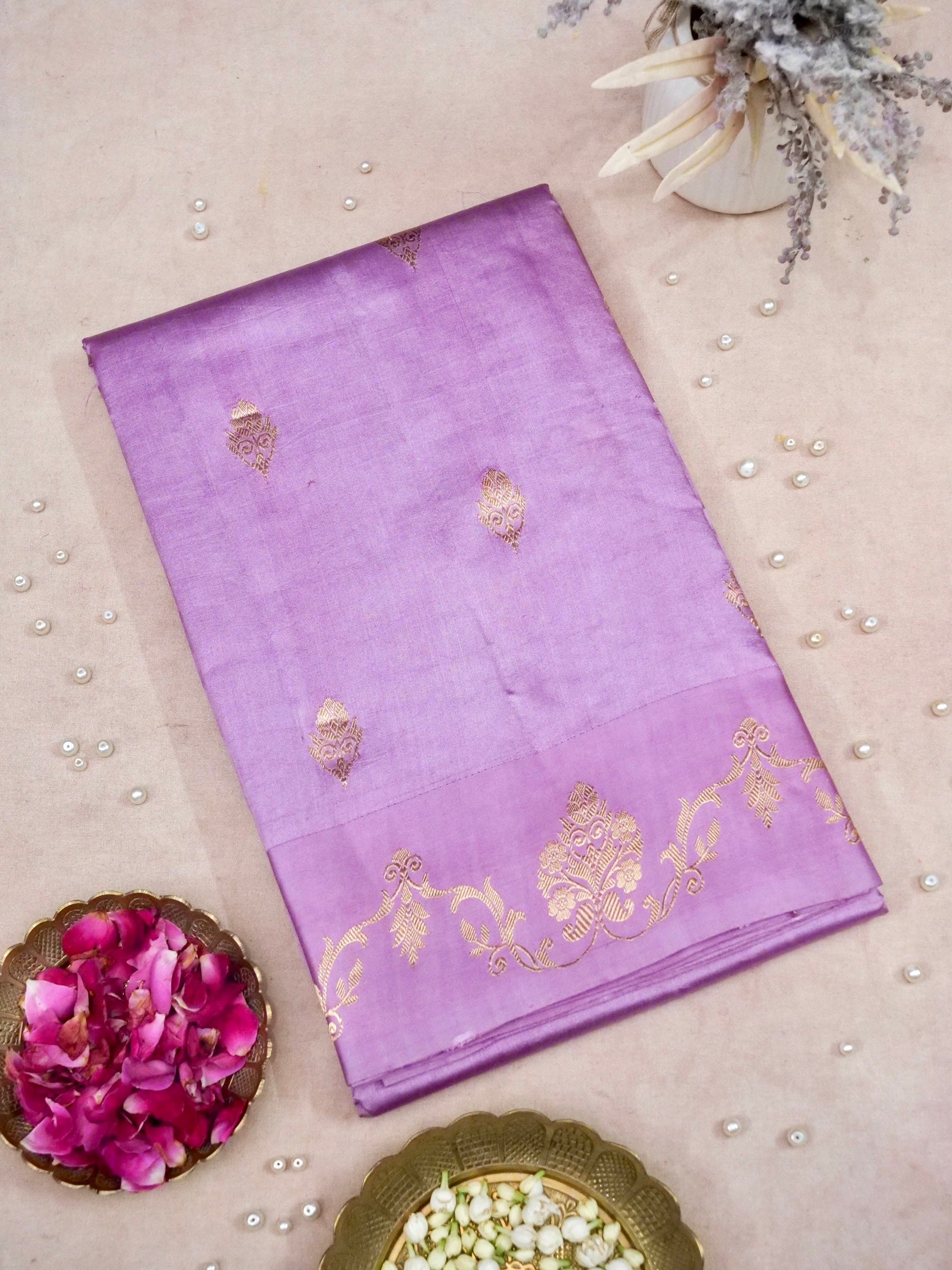 Banarasi Katan Silk Kadwa Handwoven Saree in Lilac - Khinkhwab