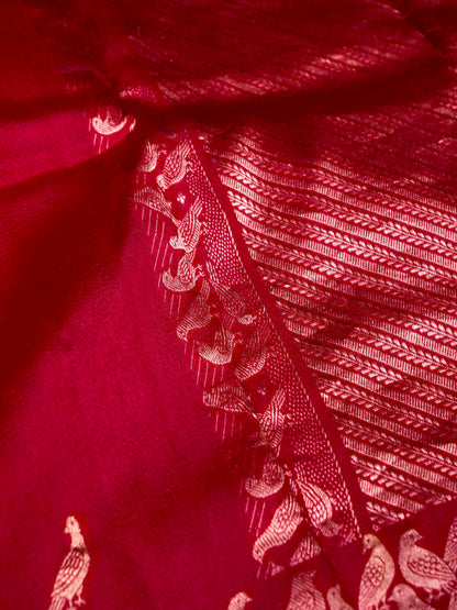 Banarasi Katan Silk Kadwa Bird Motif Handwoven Saree in Crimson Red - Khinkhwab