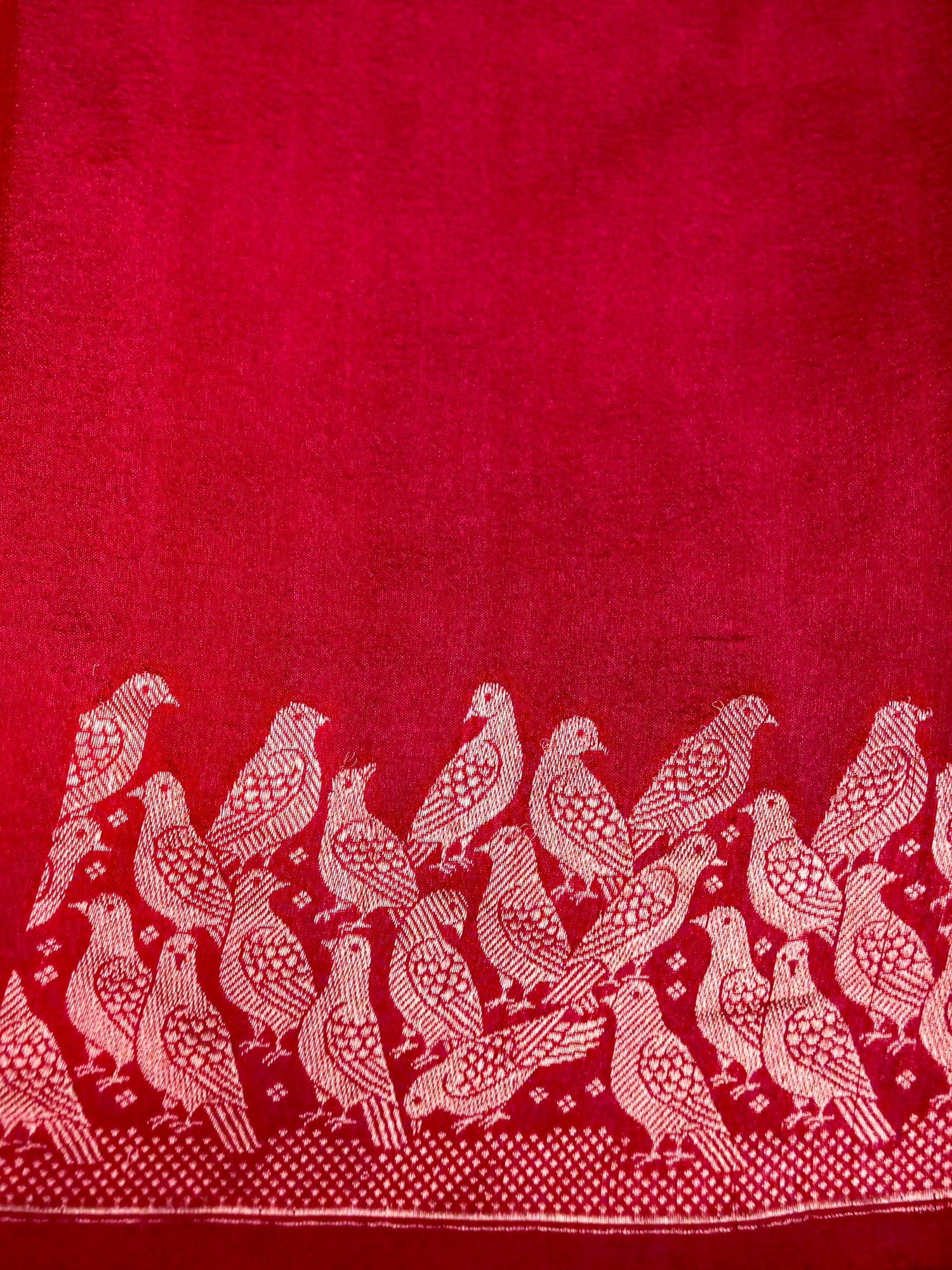Banarasi Katan Silk Kadwa Bird Motif Handwoven Saree in Crimson Red - Khinkhwab