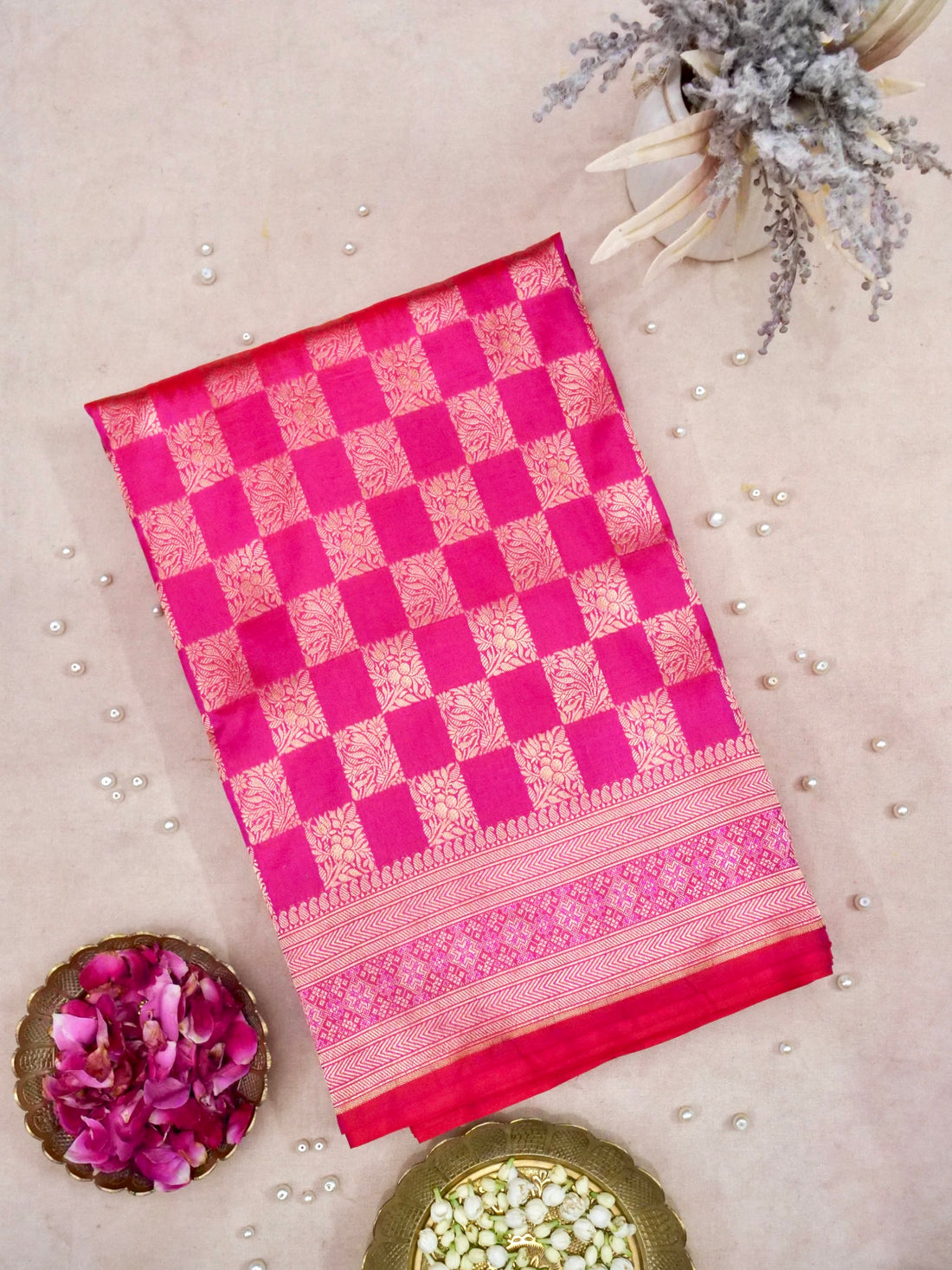 Banarasi Katan Silk Zari Tanchoi Handwoven Saree in Rani Pink - Khinkhwab