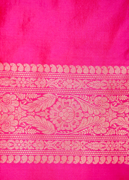 Banarasi Katan Silk Zari Tanchoi Handwoven Saree in Coral Pink