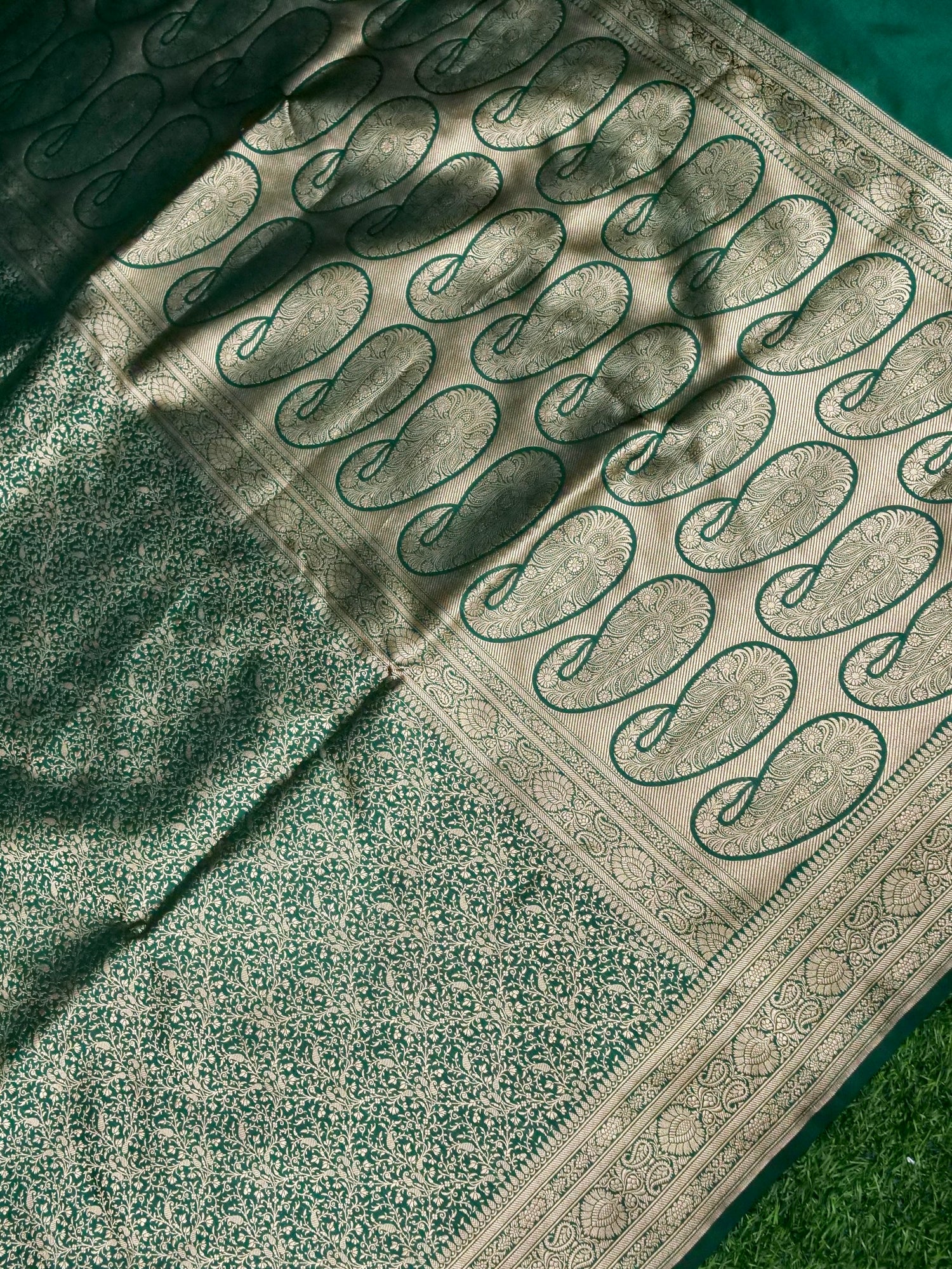 Banarasi Katan Silk Zari Tanchoi Kairi Handwoven Saree in Bottle Green