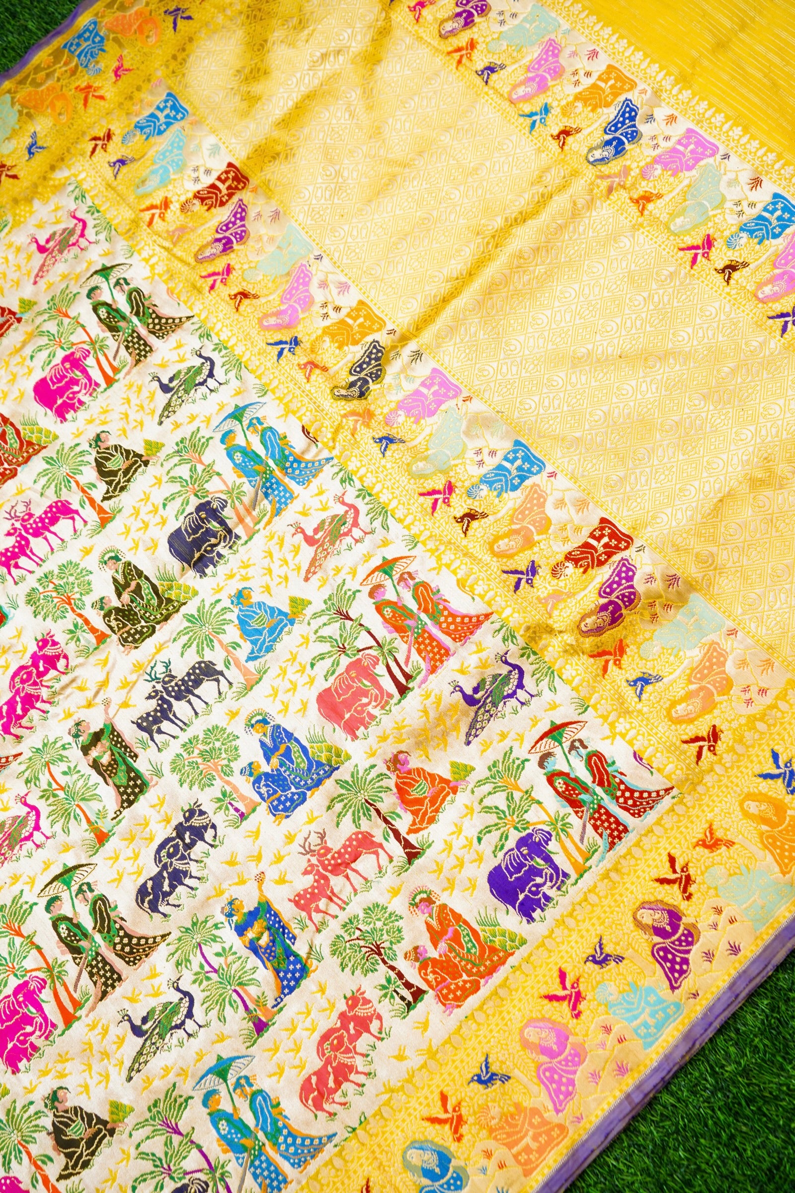 Handwoven Banarasi Katan Silk Kadwa Shikargah Saree