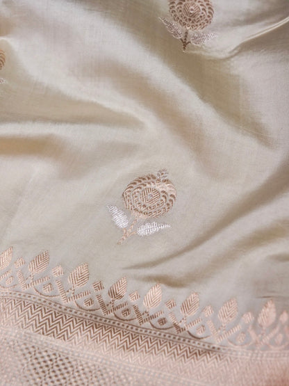 Banarasi Katan Silk Kadwa Handwoven Saree in Oat Beige - Khinkhwab