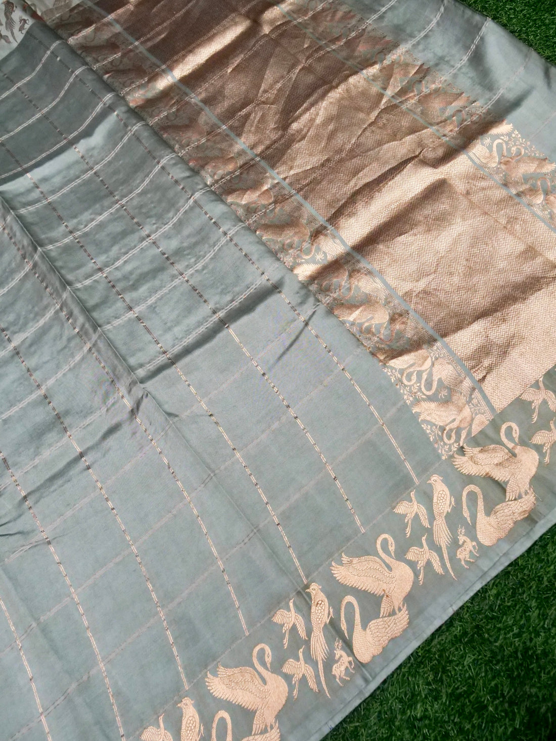 Banarasi Katan Silk Kadwa Bird Motif Handwoven Saree in Grey Blue - Khinkhwab