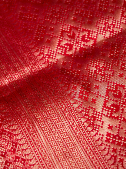 Banarasi Katan Silk Zari Tanchoi Handwoven Saree in Crimson Red - Khinkhwab