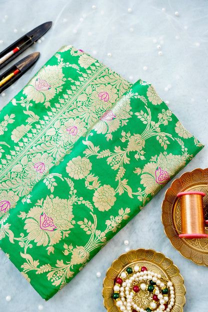 Handwoven Pure Katan Silk Banarasi Mughal Boota Saree