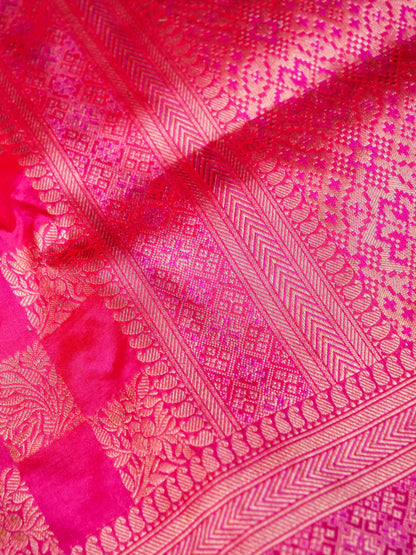 Banarasi Katan Silk Zari Tanchoi Handwoven Saree in Rani Pink - Khinkhwab