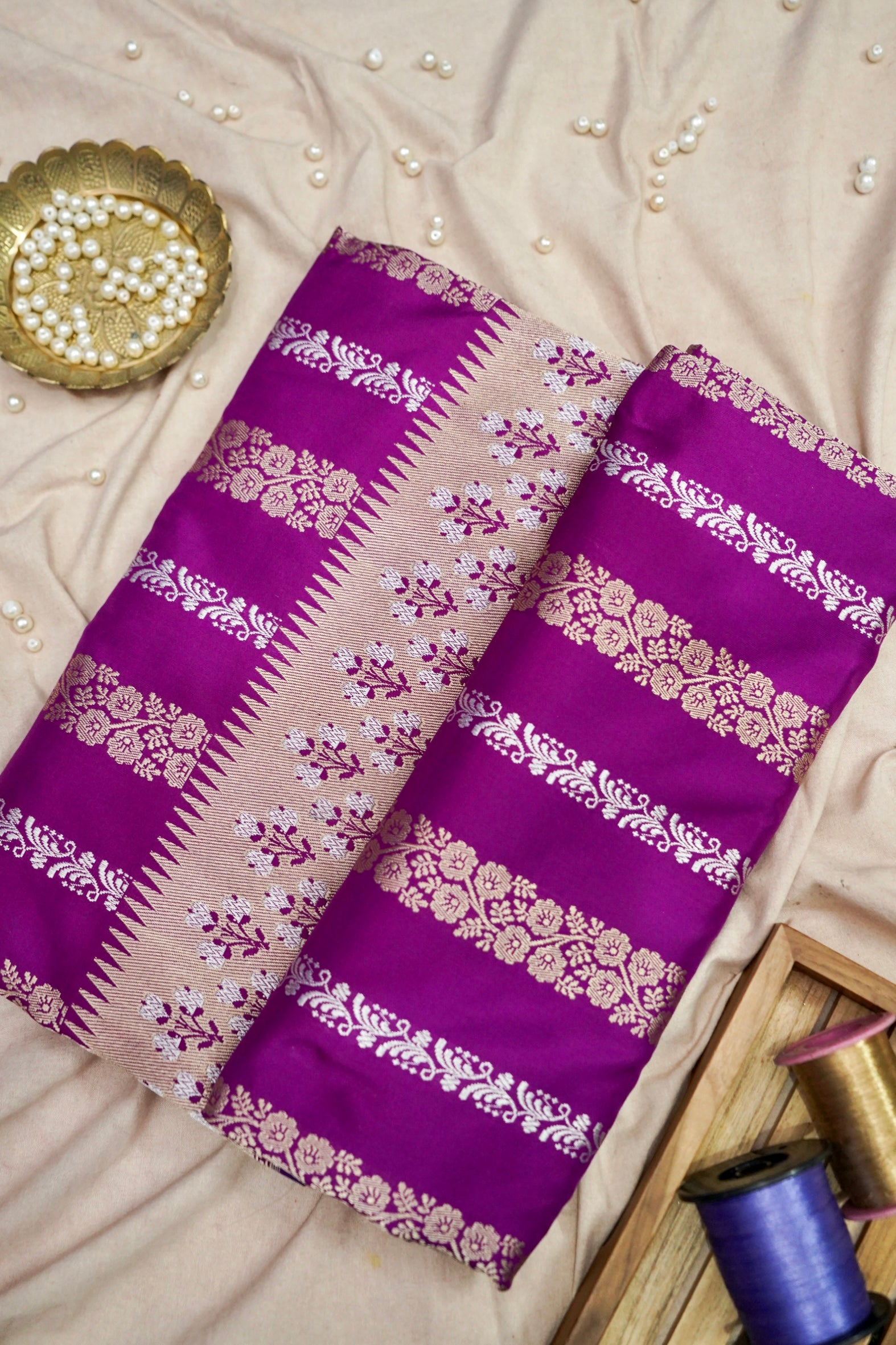 Banarasi Katan Silk Cutwork Handwoven Saree in Magenta Purple - Khinkhwab