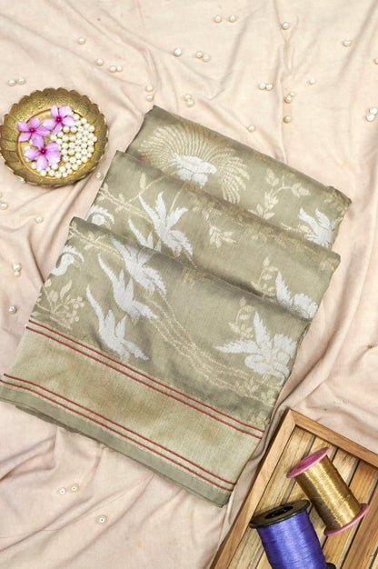 Banarasi Katan Silk Handwoven Saree in Pale Gold | Bulbul - Khinkhwab