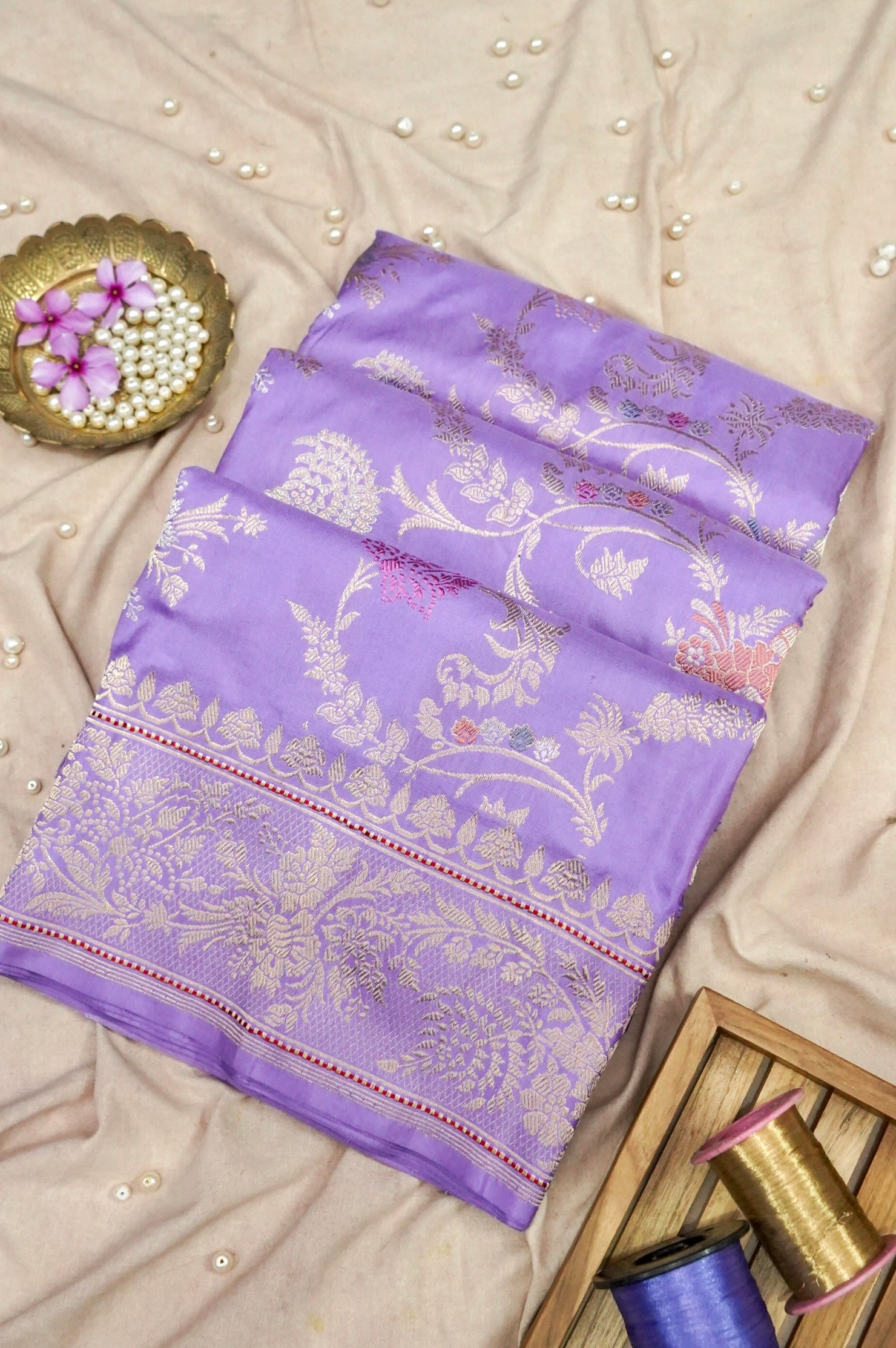 Banarasi Katan Silk Kadwa Jangla Handwoven Saree in Lavender Purple - Khinkhwab