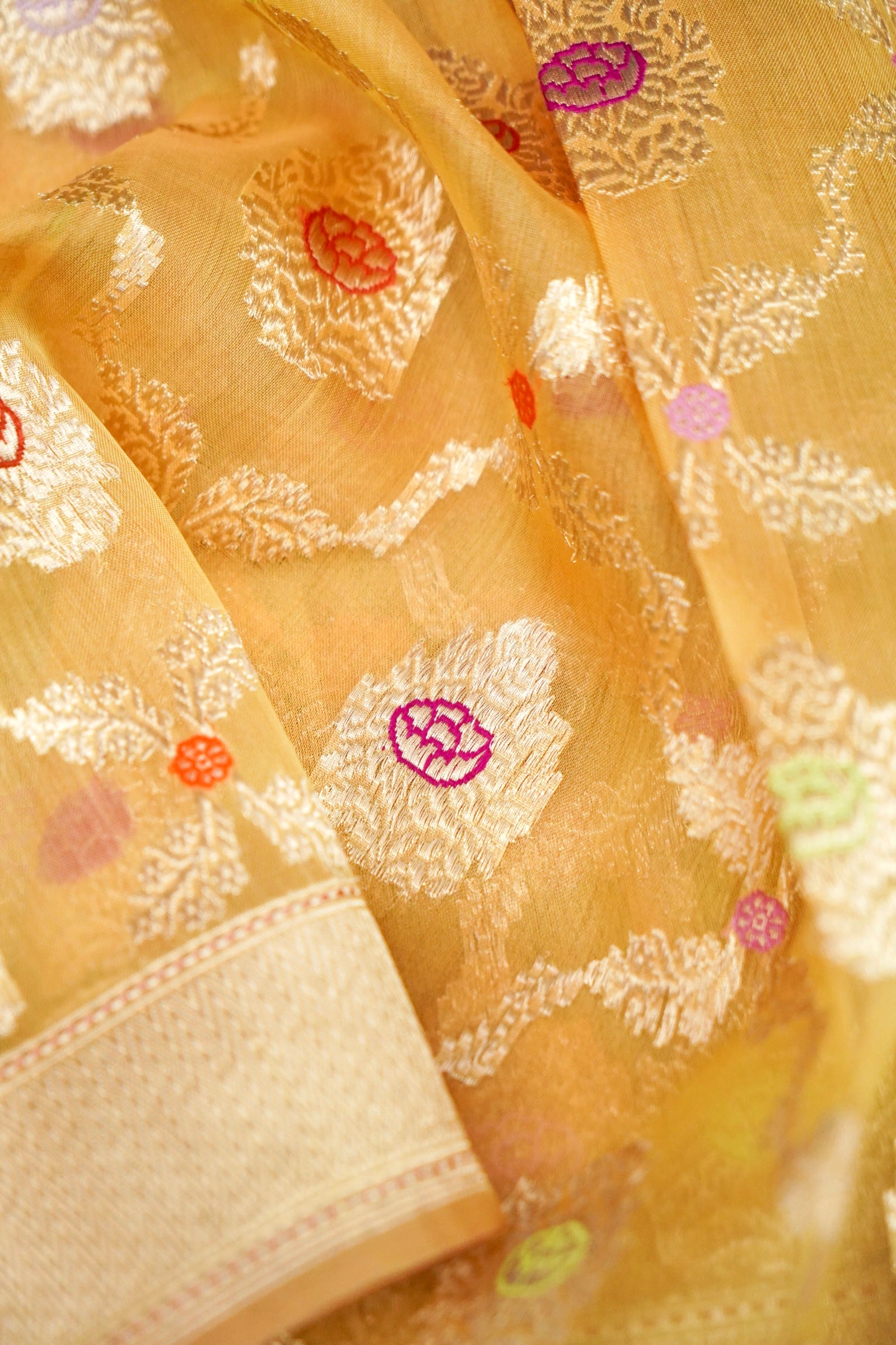 Banarasi Kora Silk Ektara Meenakari Handwoven Saree in Gold Beige - Khinkhwab