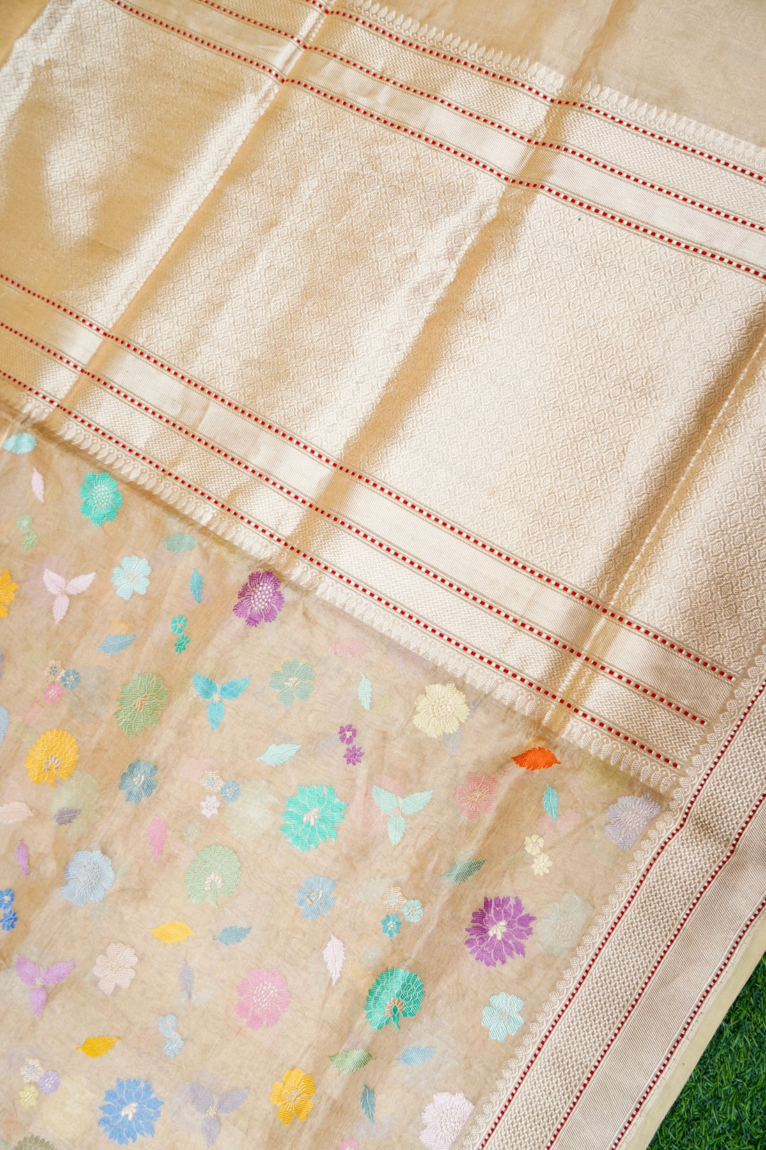 Banarasi Pure Silk Tissue Kadwa Meenakari Handloom Saree | Gold - Khinkhwab