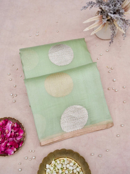 Kora Silk Kadwa Handwoven Banarasi Saree in Pista Green