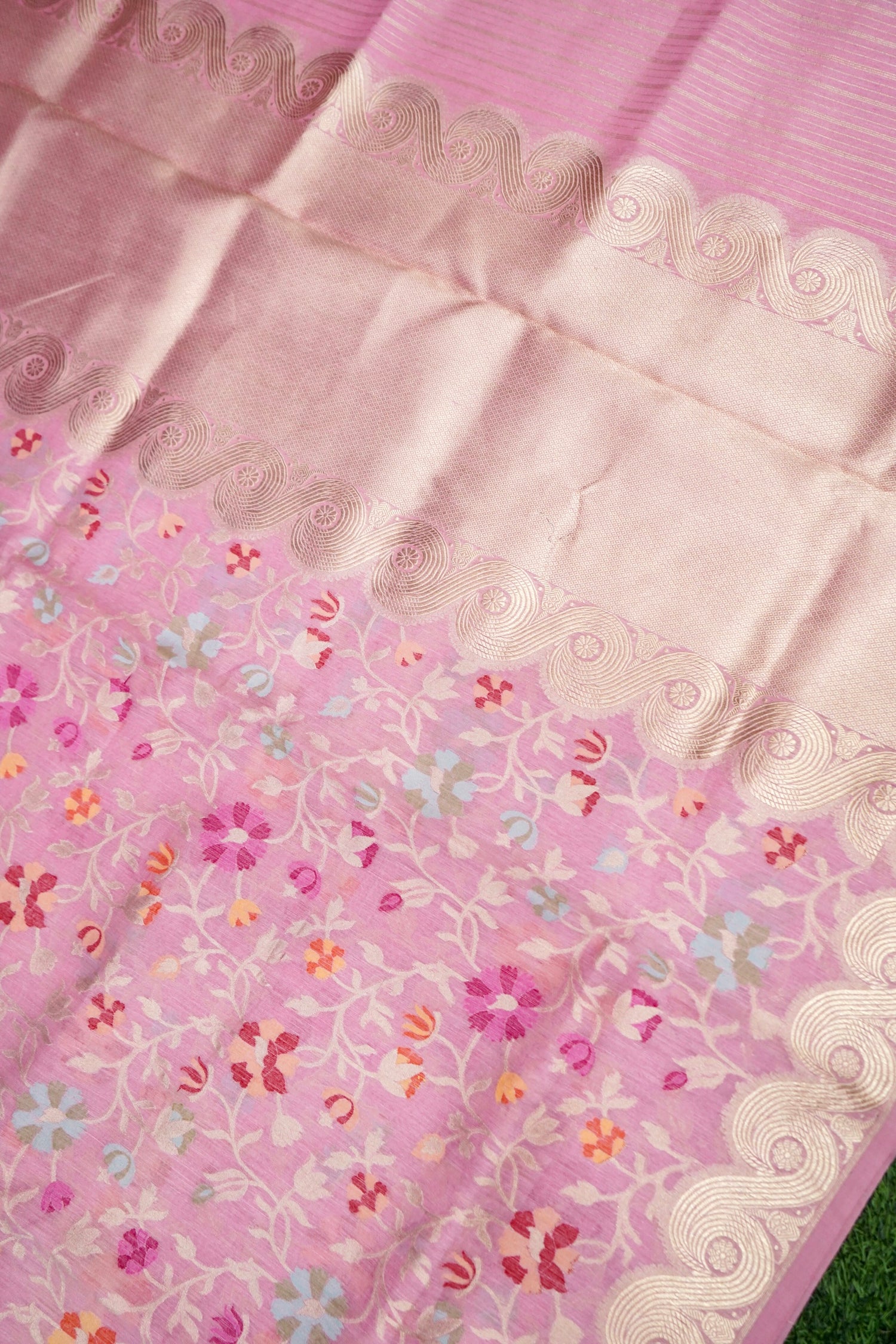 Banarasi Kora Silk Ektara Kadwa Meenakari Handwoven Saree in Rose Pink - Khinkhwab