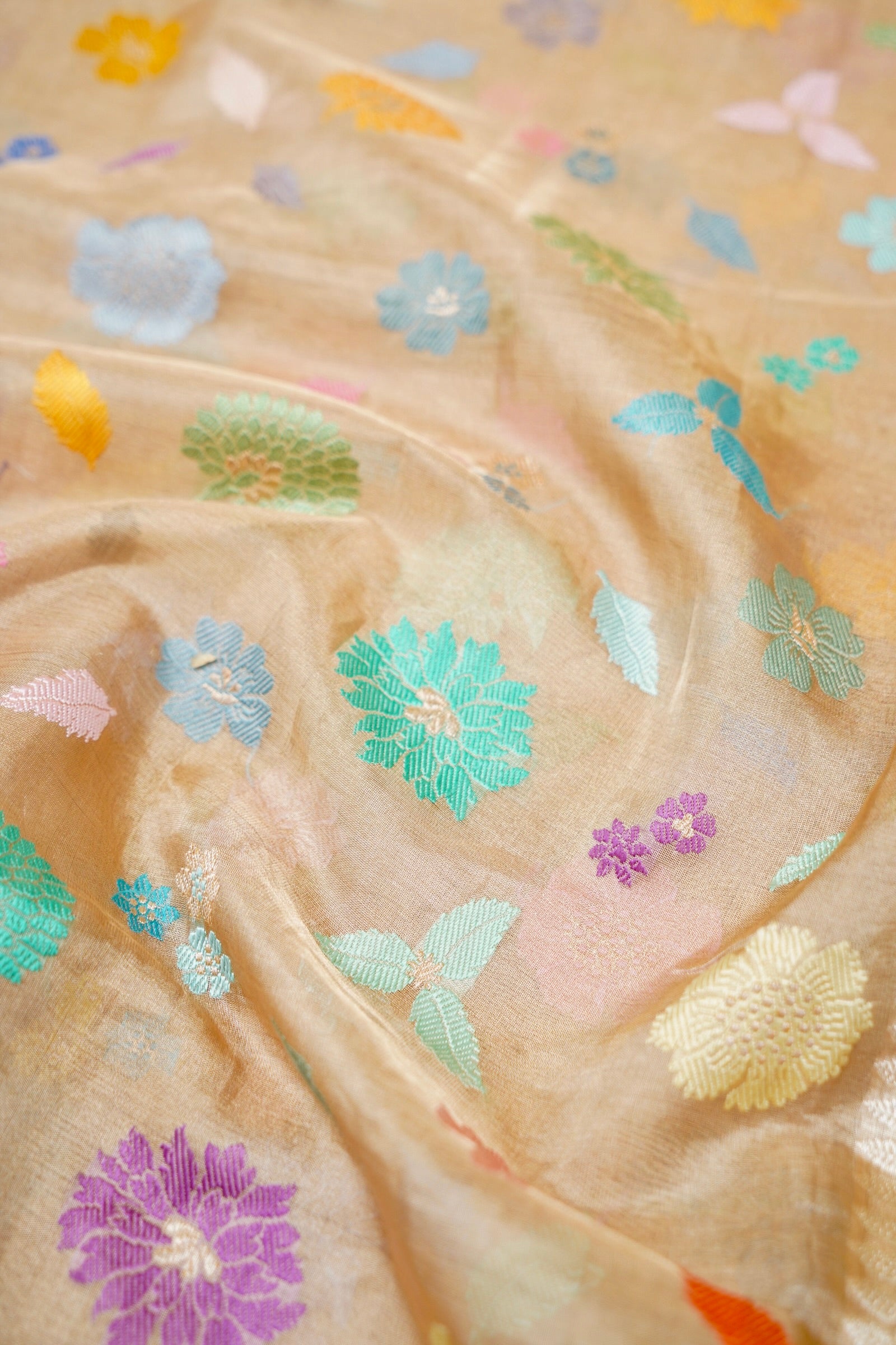 Banarasi Pure Silk Tissue Kadwa Meenakari Handloom Saree | Gold - Khinkhwab