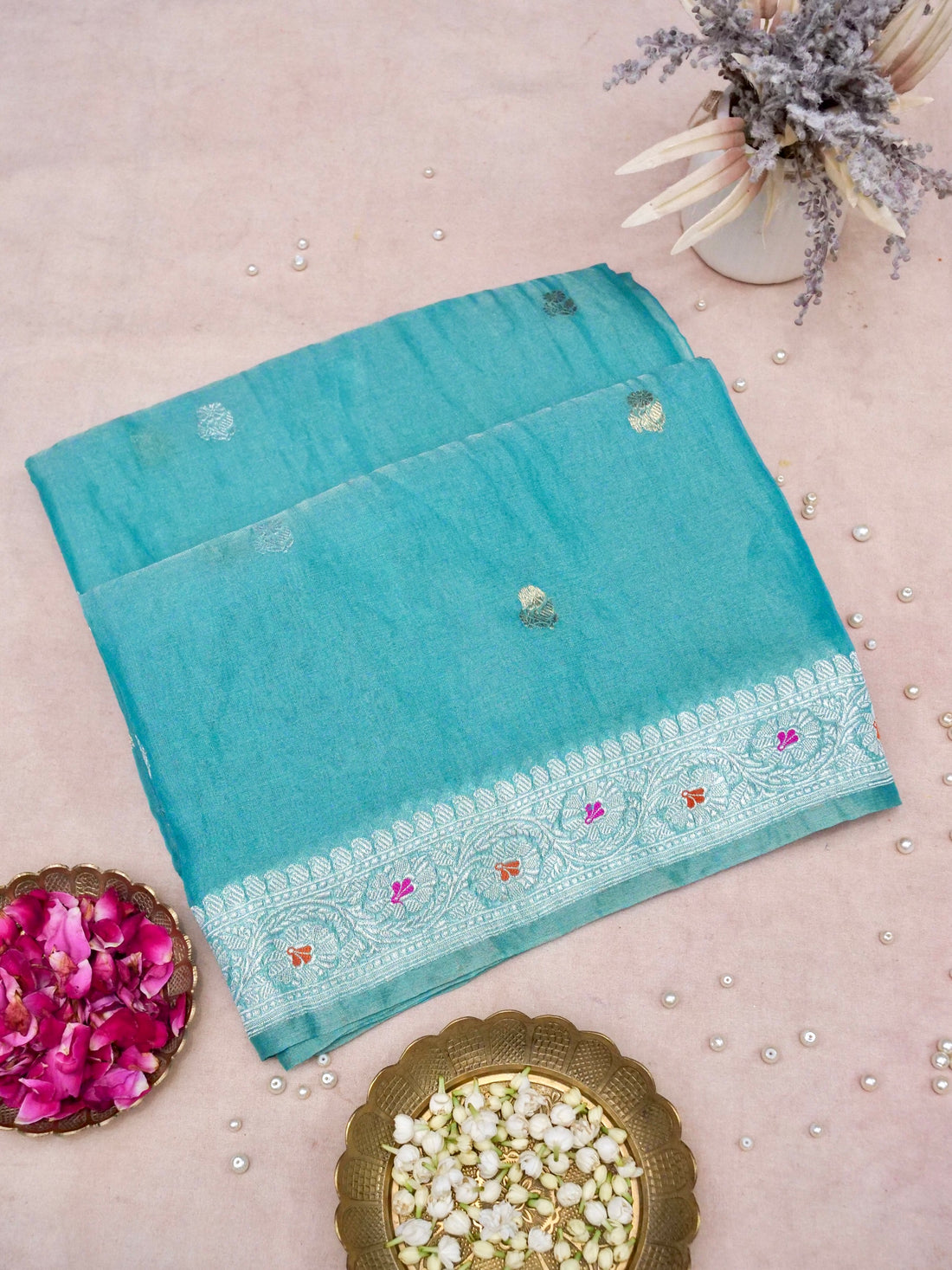 Khaddi Chiffon Tissue Kadwa Kairi Handwoven Banarasi Saree in Sky Blue - Khinkhwab