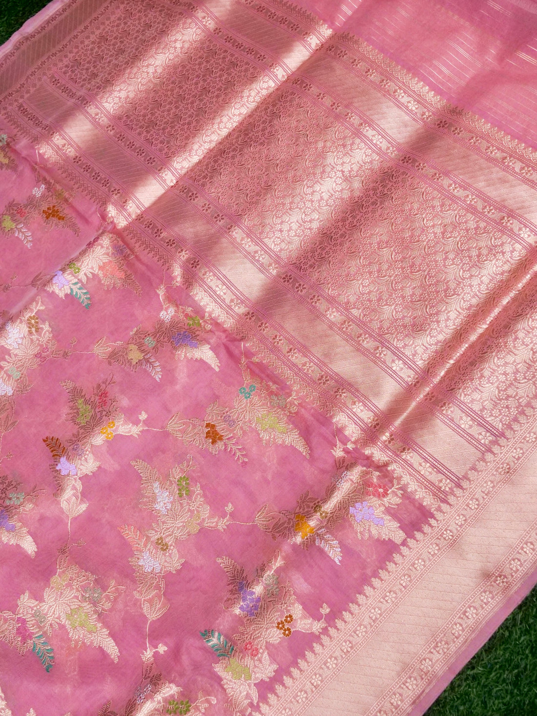 Banarasi Organza Kadwa Jangla Handwoven Saree in Rose Pink