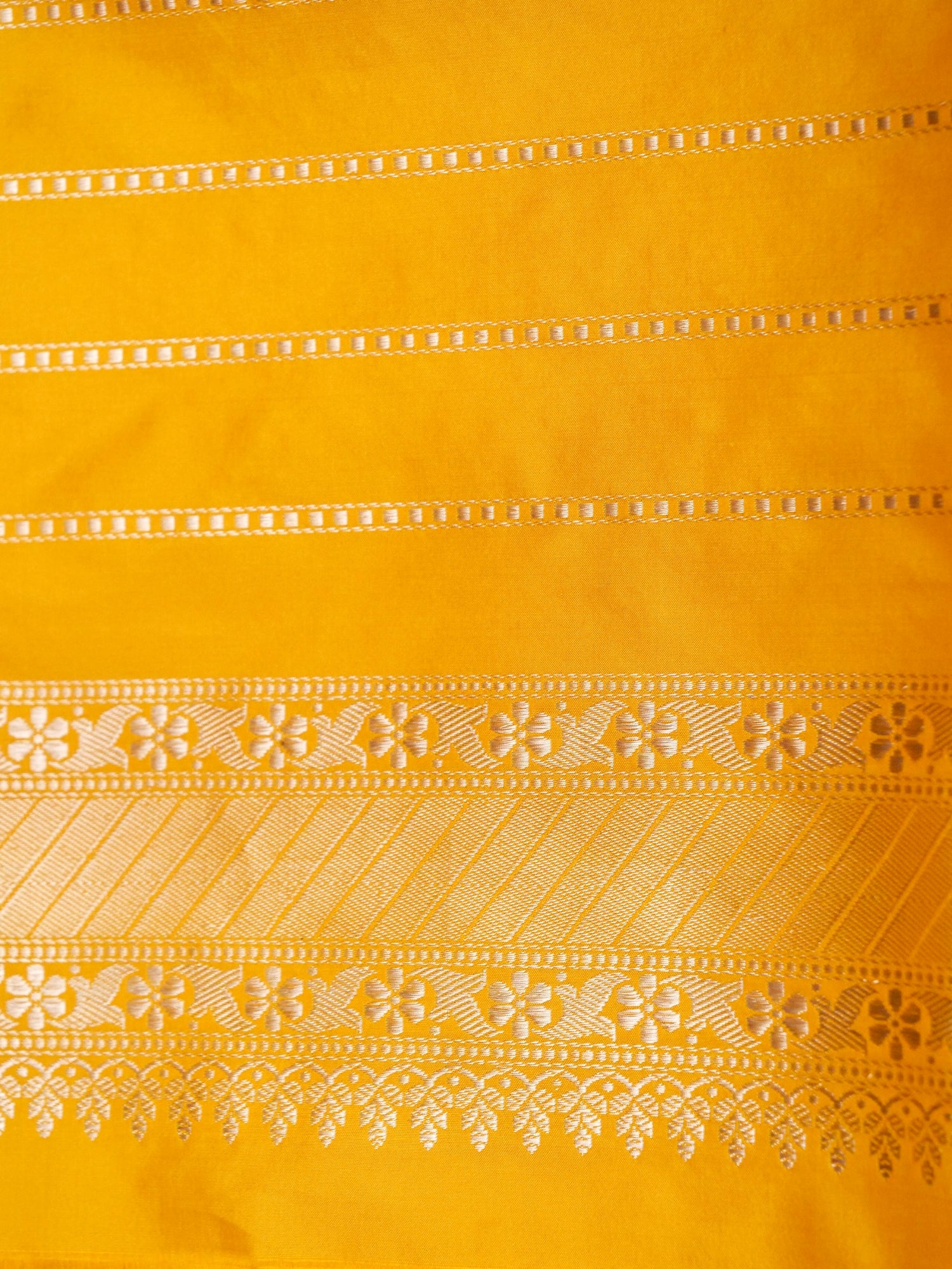 Banarasi Katan Silk Kadwa Jangla Handwoven Saree in Marigold Yellow - Khinkhwab