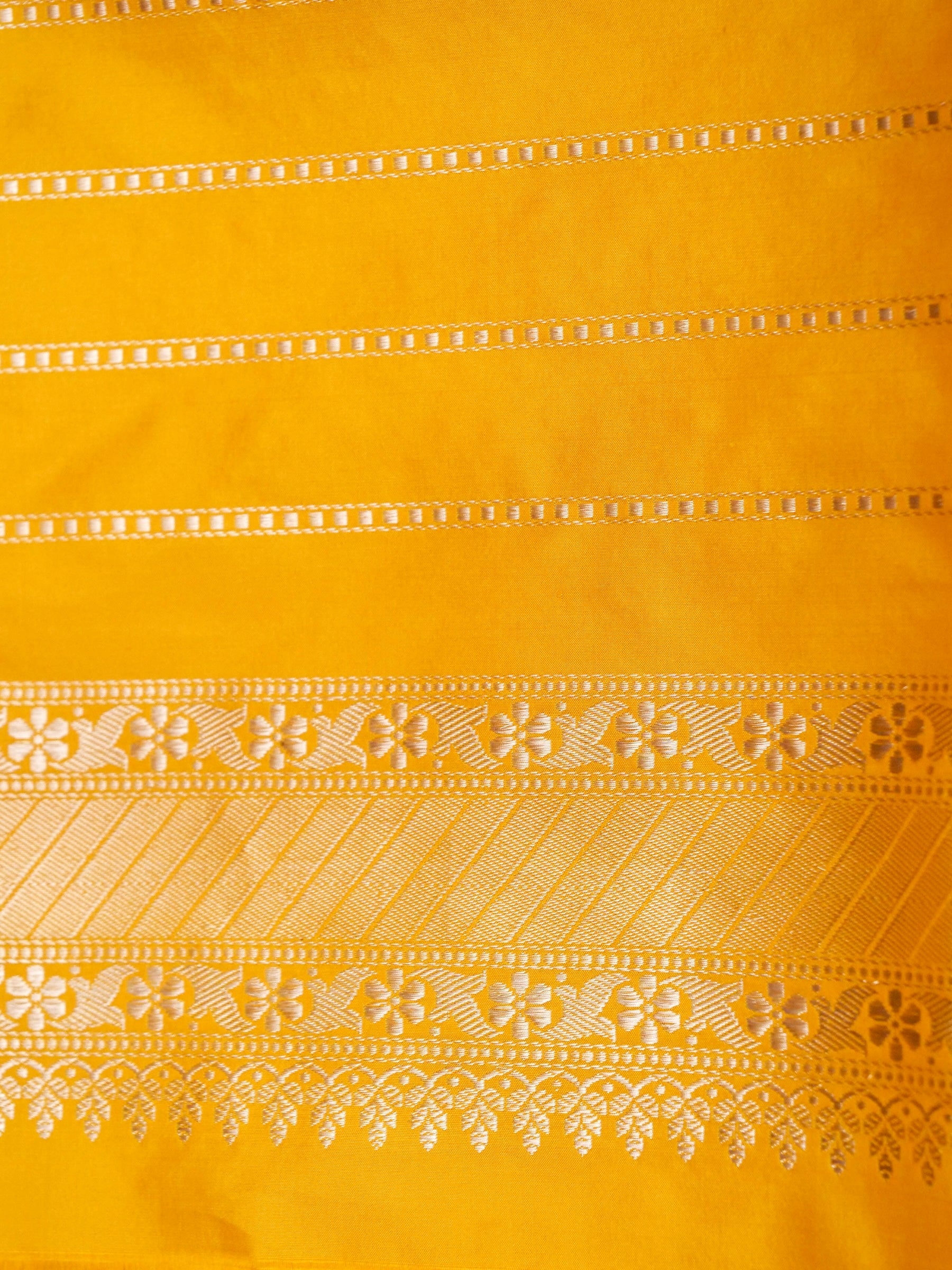 Banarasi Katan Silk Kadwa Jangla Handwoven Saree in Marigold Yellow - Khinkhwab