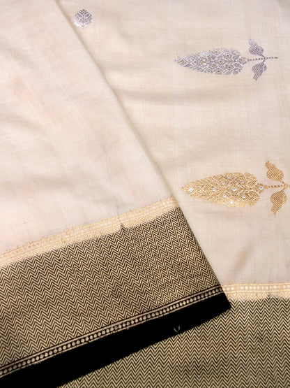 Banarasi Gajji Silk Kadwa Patti Buti Handwoven Saree in Beige