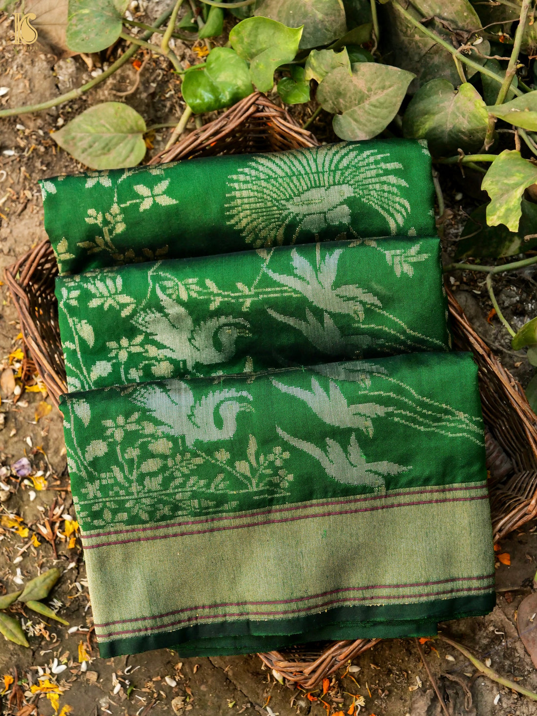 Handloom Pure Katan Silk Green Shikargah Banarasi Saree