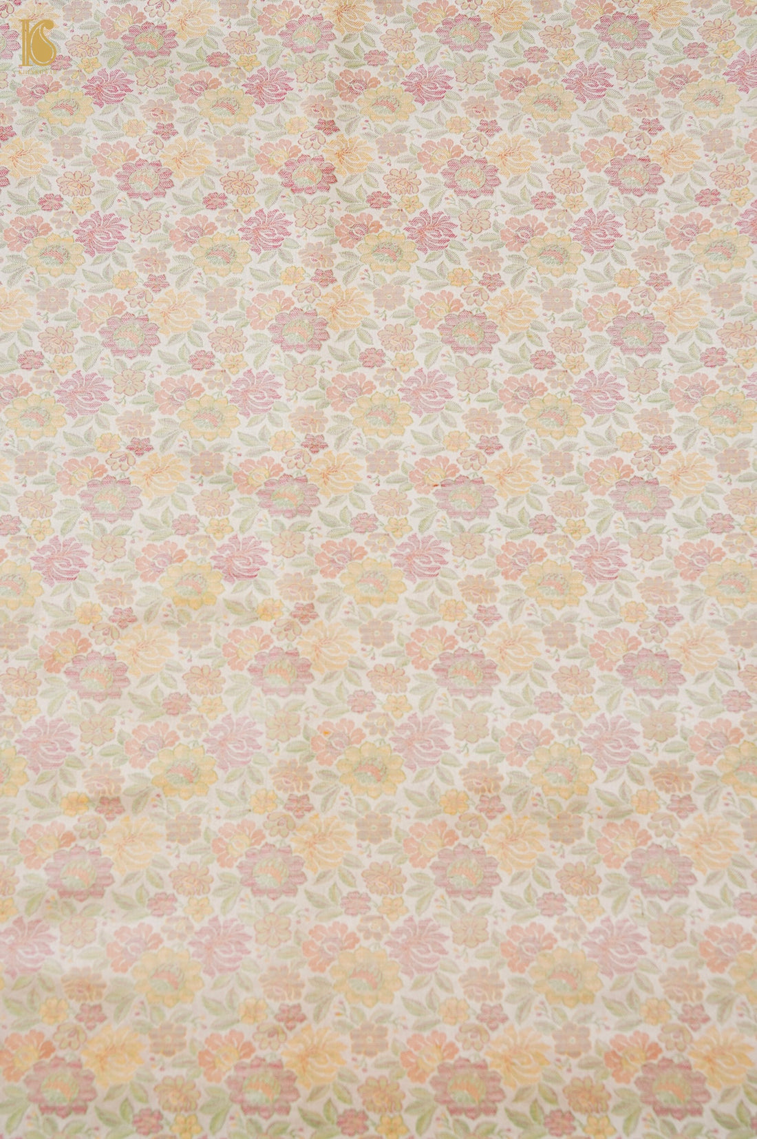 Handloom Banarasi Peonies Tanchoi Silk Fabric