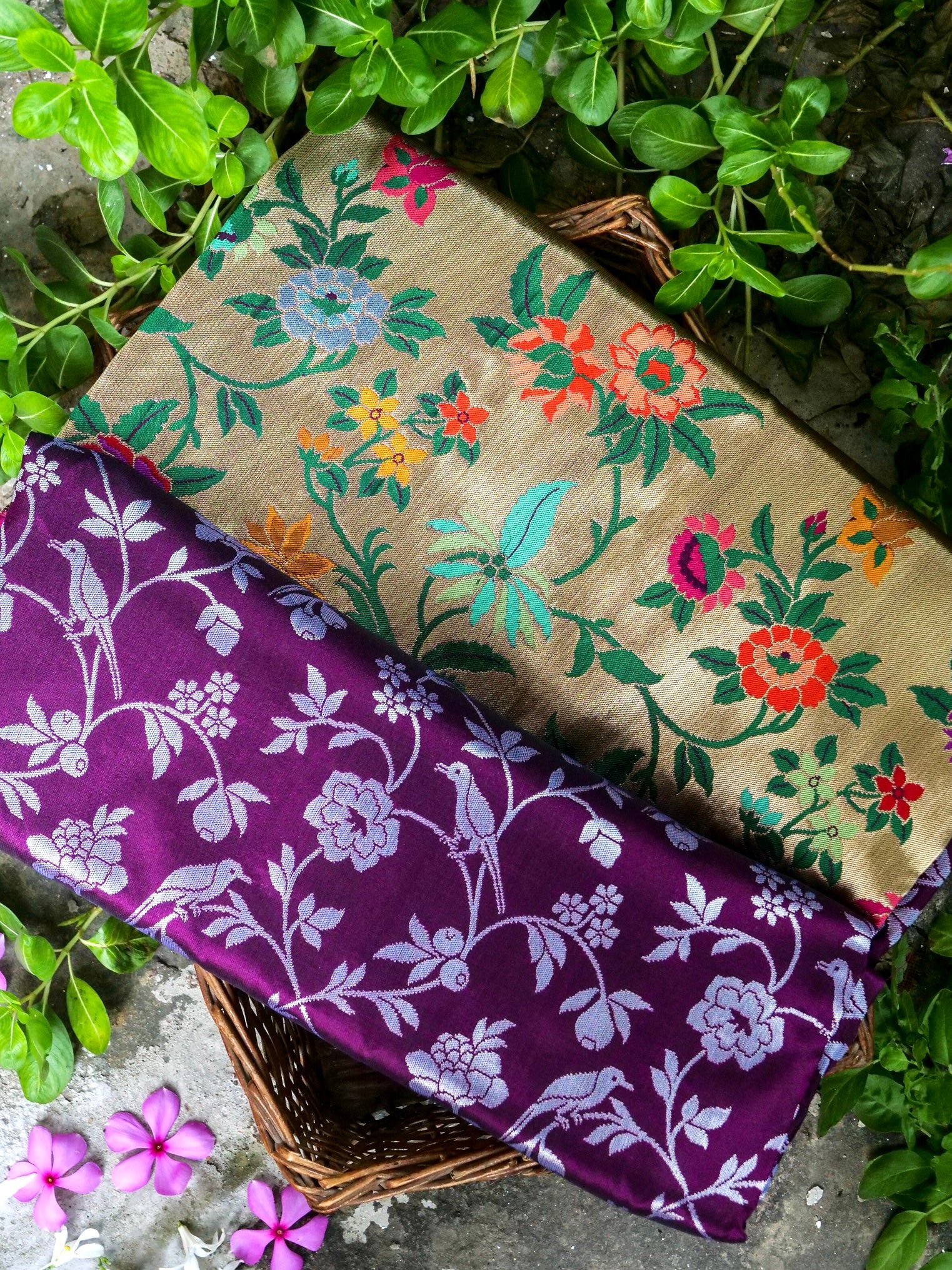 Handloom Banarasi Katan Shikargah Saree