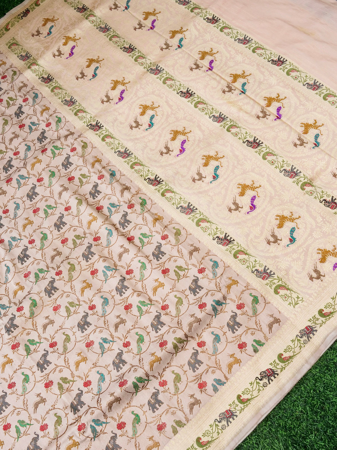 Handloom Banarasi Katan Shikargah Saree