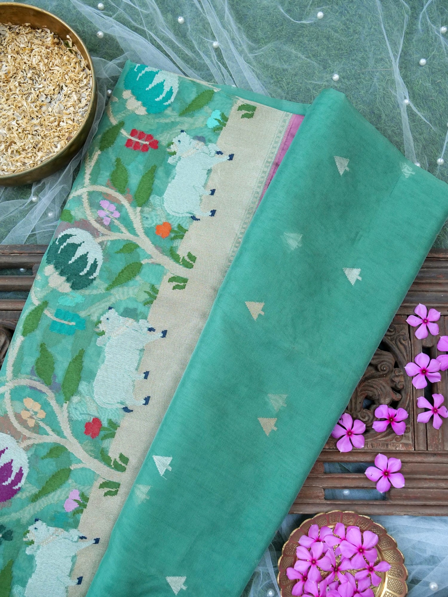 Banarasi Kora Silk Kadwa Handloom Saree with Cow Border| Mint - Khinkhwab