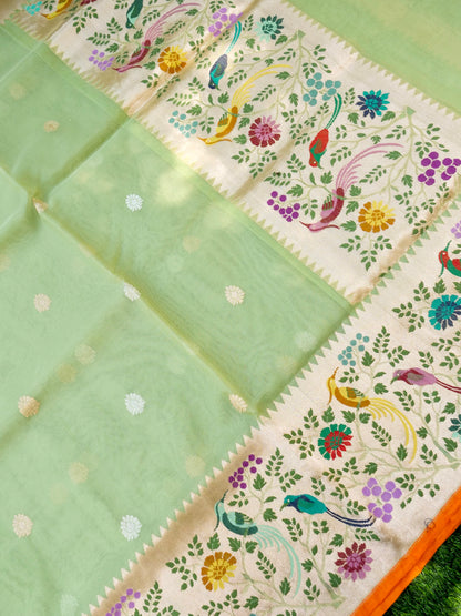 Banarasi Kora Silk Kadwa Handloom Saree with Paithani Border | Pista Green - Khinkhwab