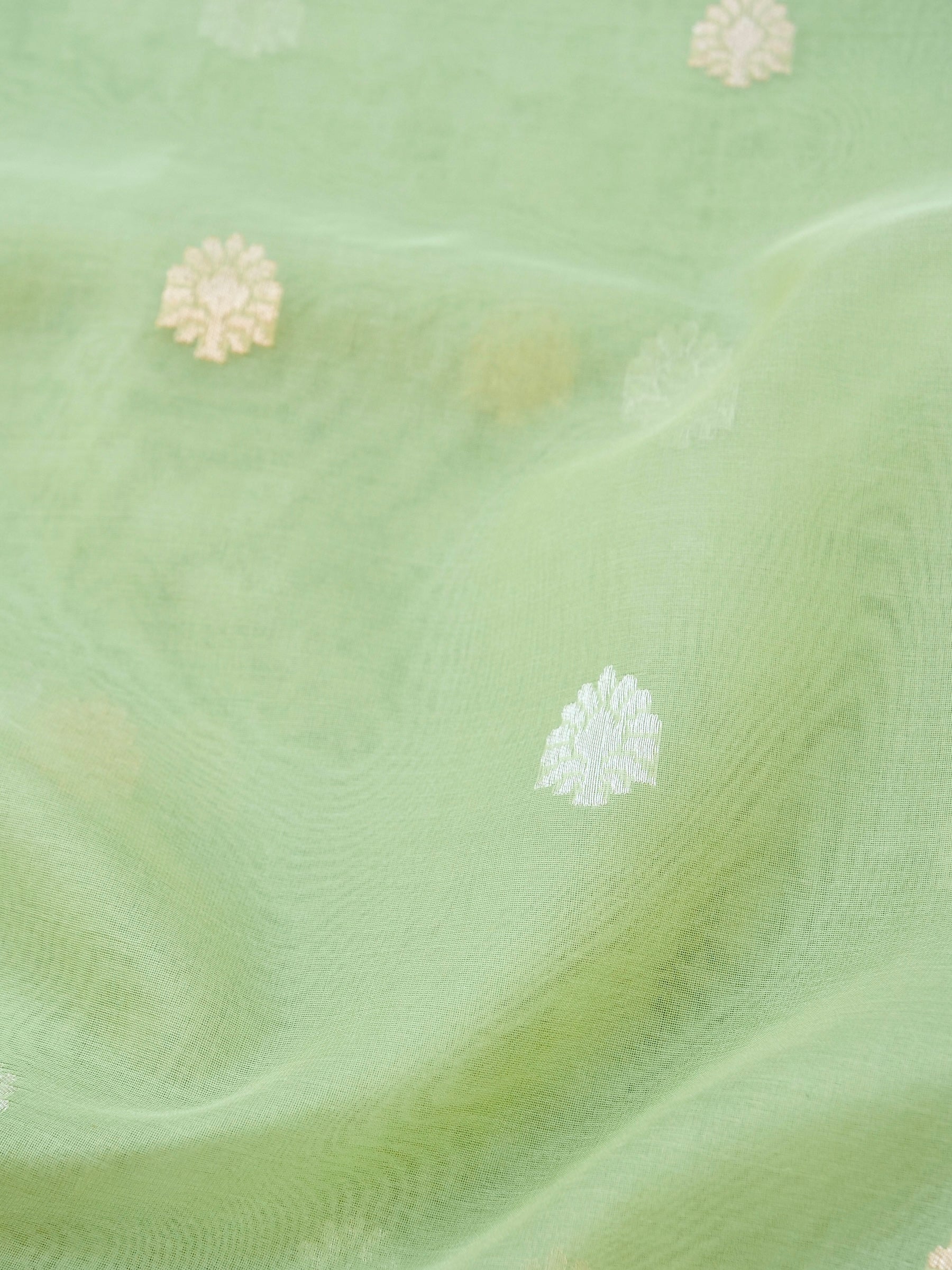 Banarasi Kora Silk Kadwa Handloom Saree with Paithani Border | Pista Green - Khinkhwab