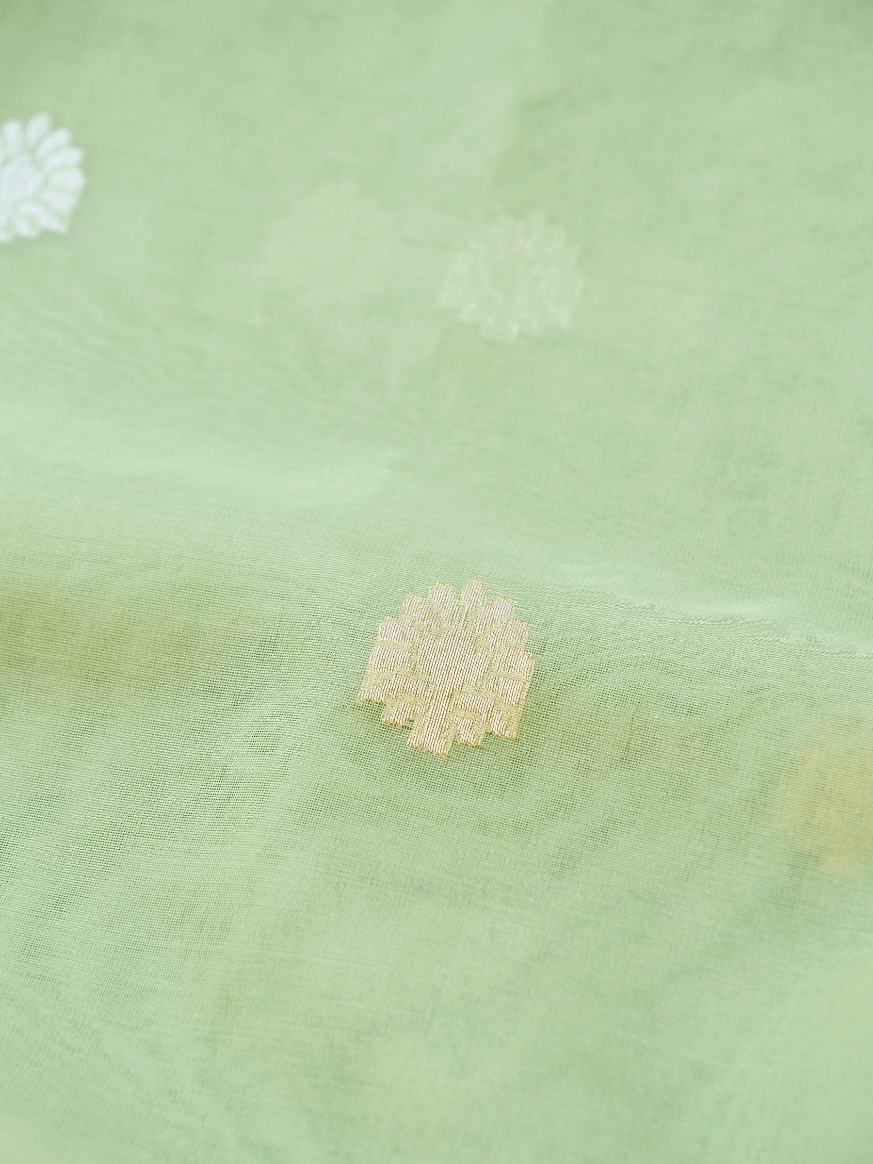 Banarasi Kora Silk Kadwa Handloom Saree with Paithani Border | Pista Green - Khinkhwab