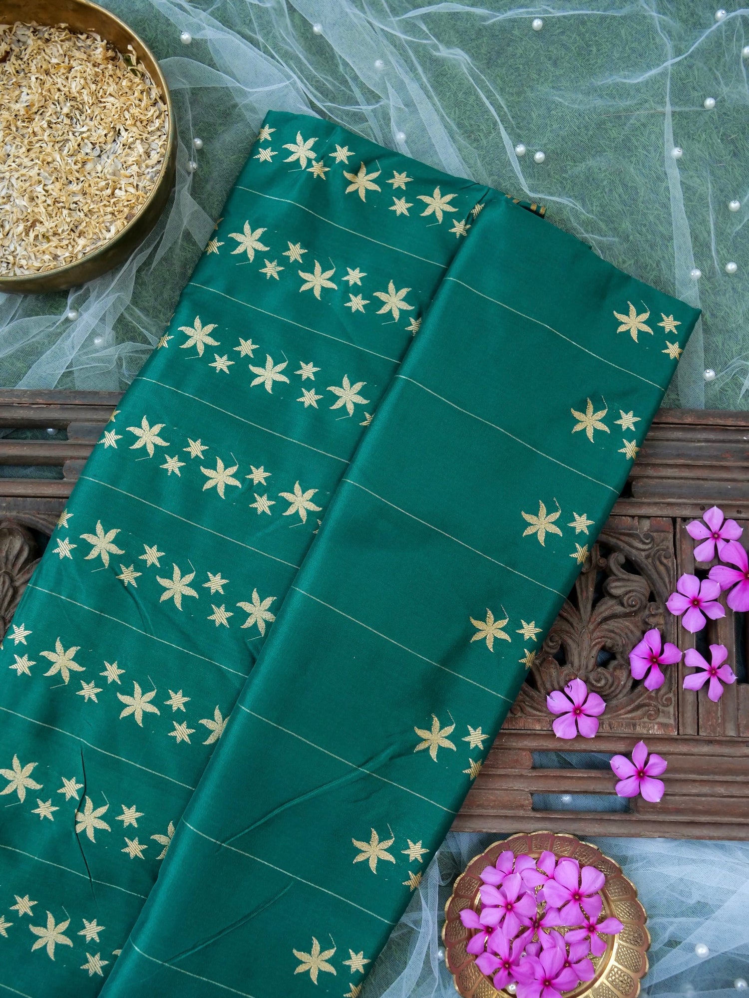 Banarasi Katan Silk Kadwa Star Booti Handloom Saree | Teal - Khinkhwab