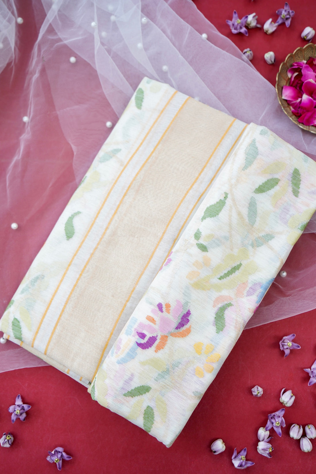 Banarasi Cotton Jamdani Real Zari Handwoven Saree in White - Khinkhwab