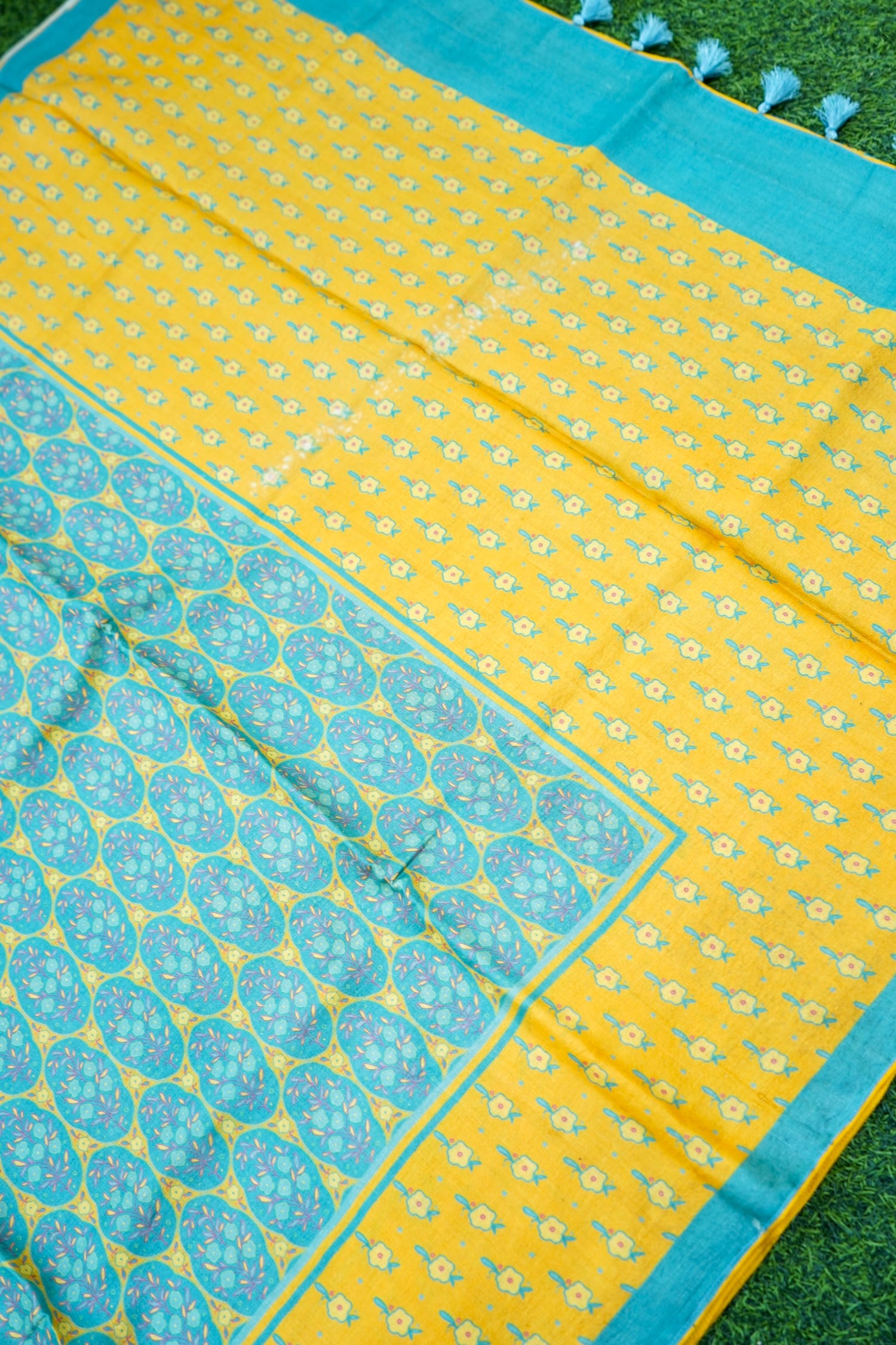 Finch Yellow &amp; Blue Titli Print Tussar Saree - Khinkhwab