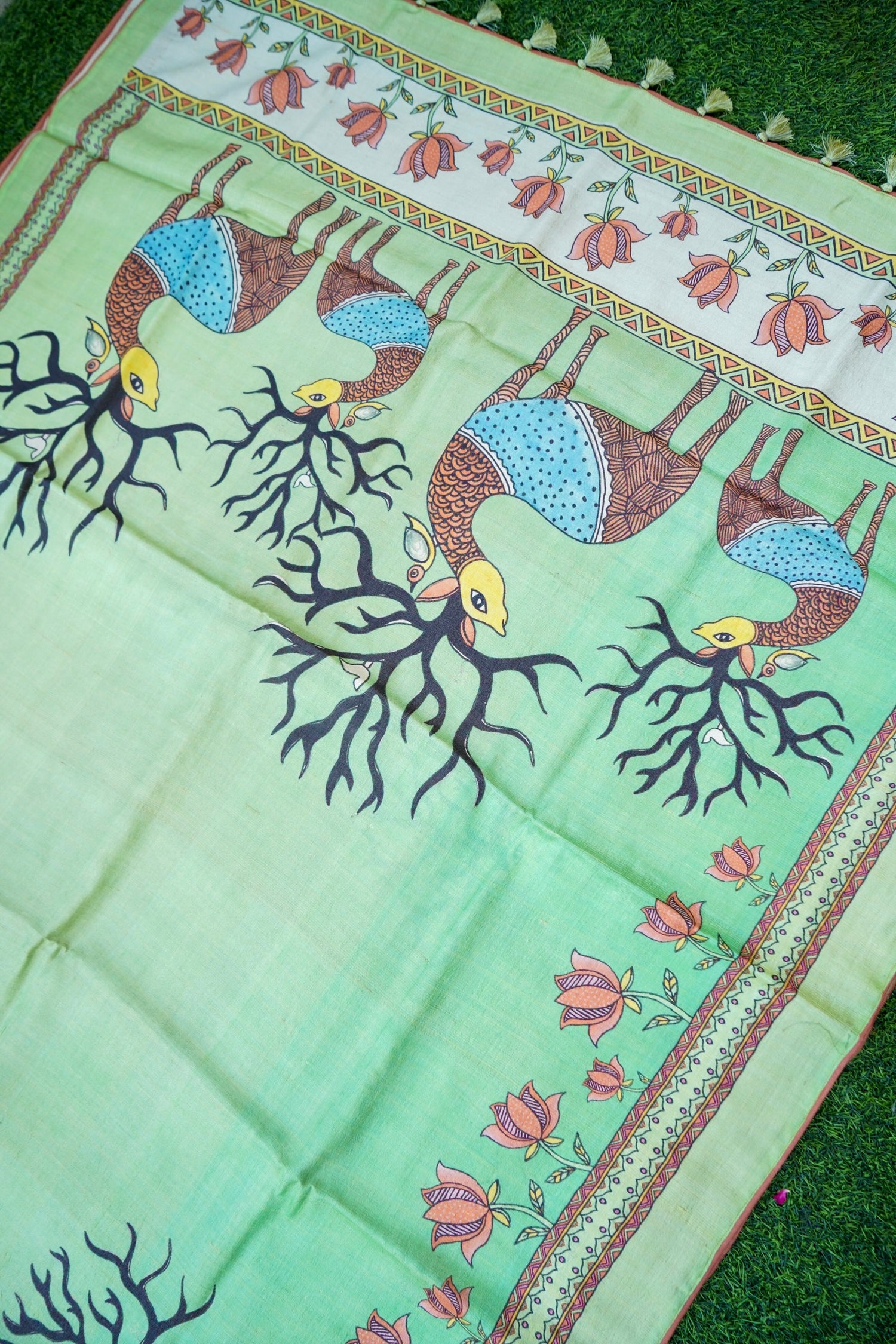 Kasturi Gond Print Tussar Saree in Mint Green - Khinkhwab
