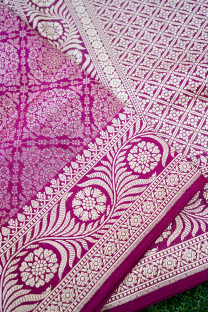Banarasi Pure Silk Zari Brocade Handwoven Saree in Magenta - Khinkhwab
