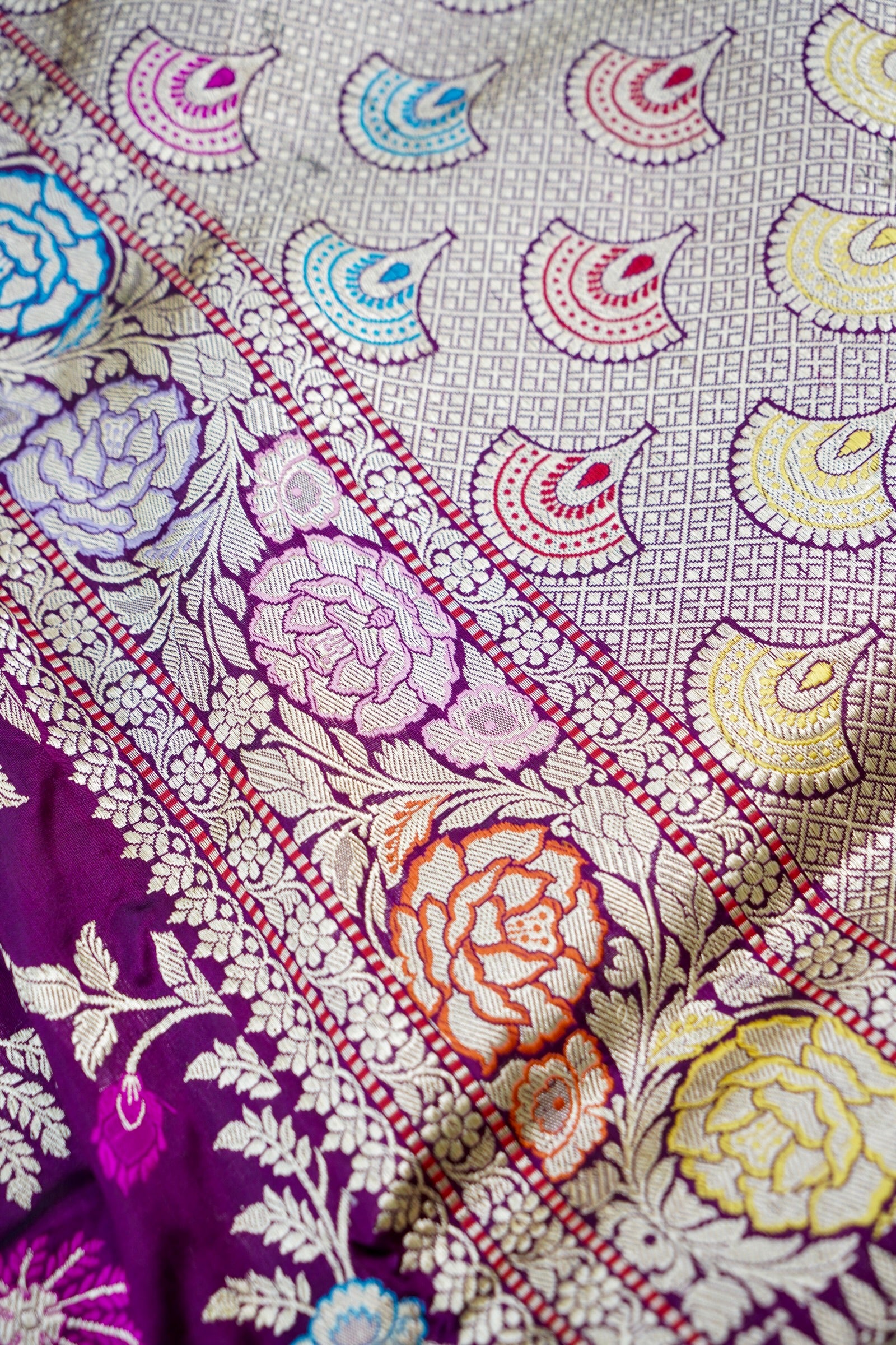 Banarasi Katan Silk Kadwa Jangla Meenakari Handwoven Saree in Deep Purple - Khinkhwab