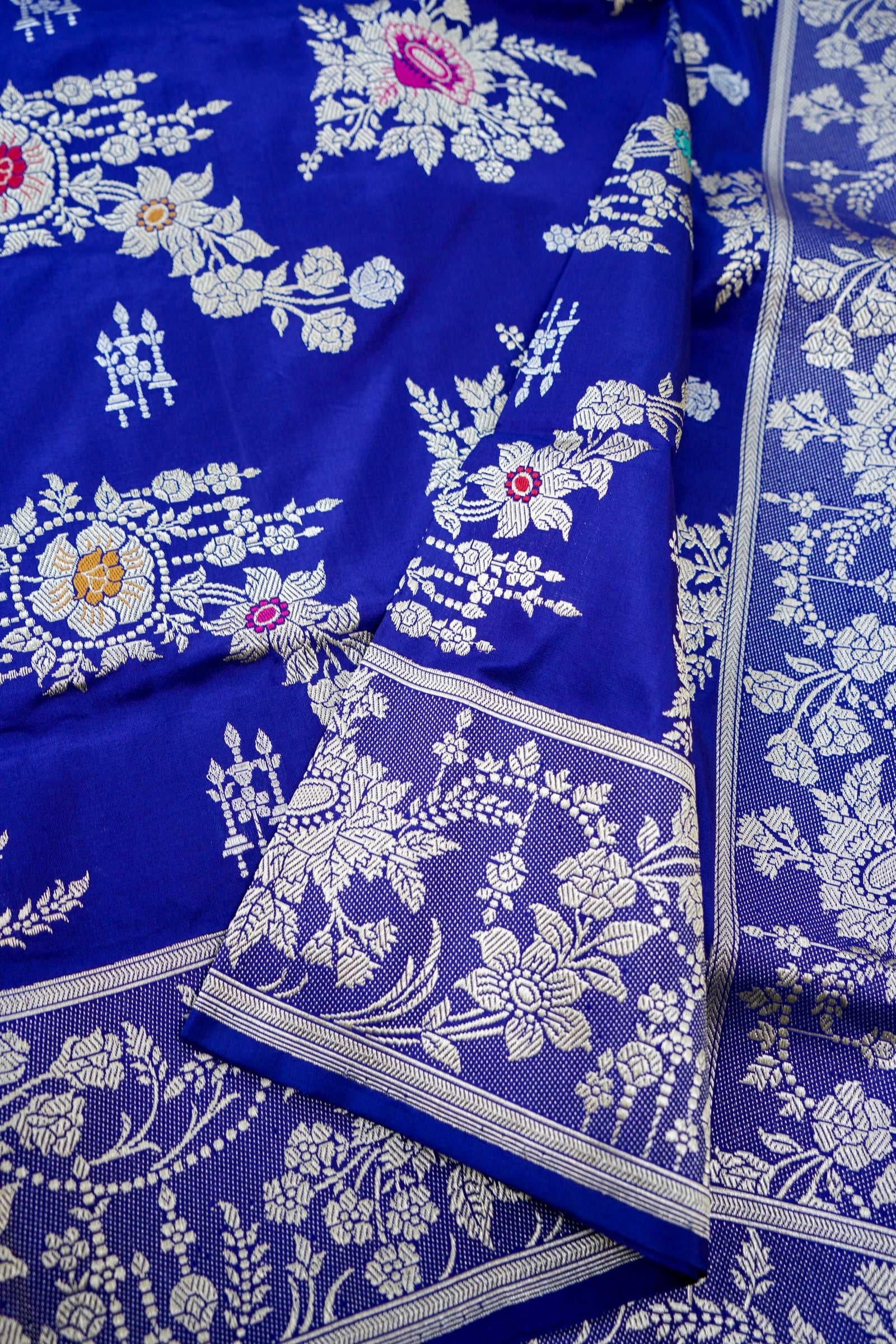 Banarasi Katan Silk Kadwa Jangla Handwoven Saree in Royal Blue - Khinkhwab