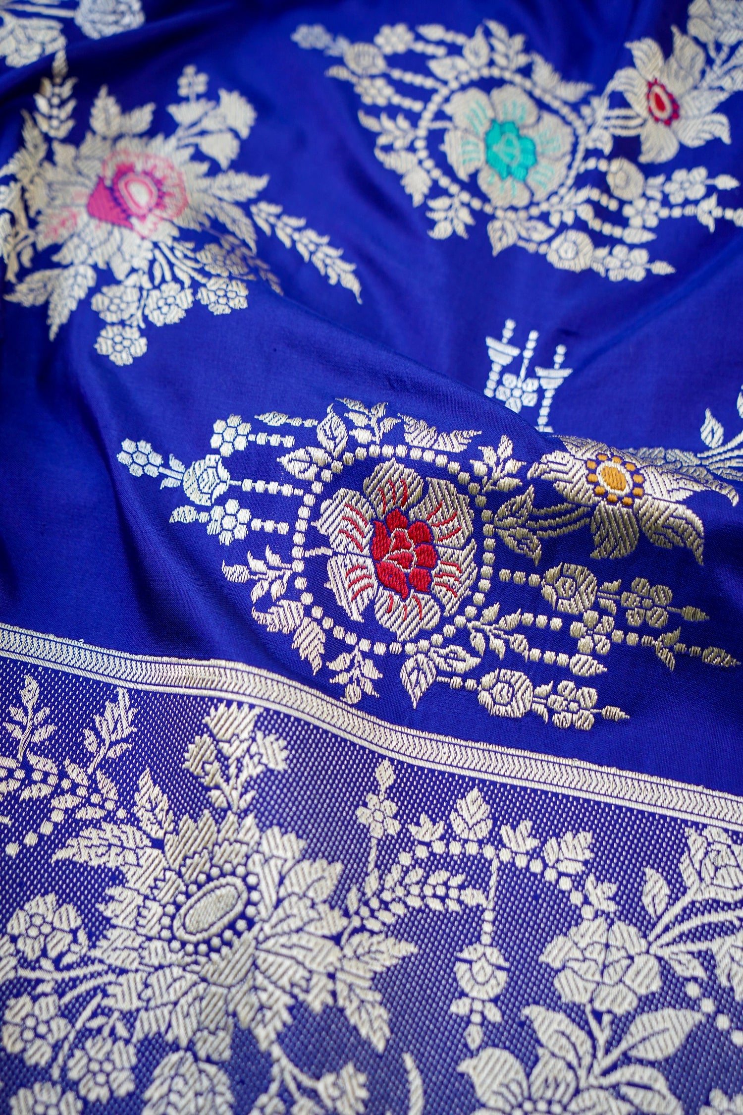 Banarasi Katan Silk Kadwa Jangla Handwoven Saree in Royal Blue - Khinkhwab