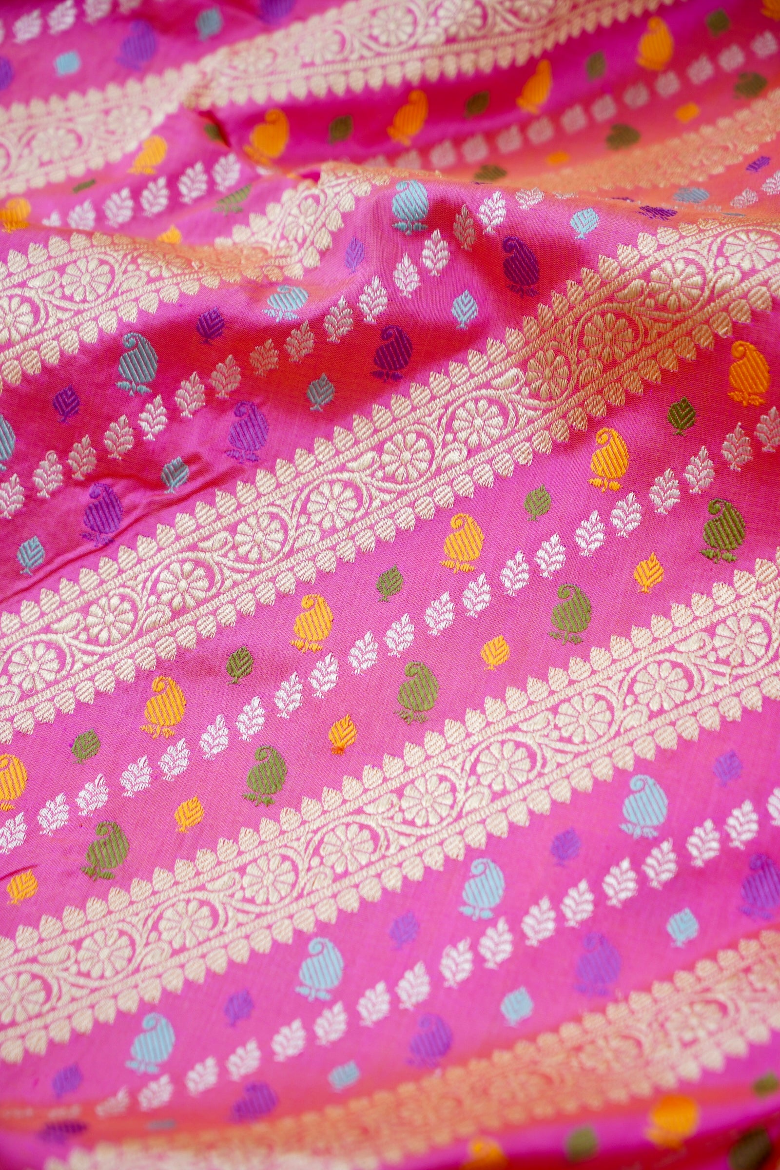 Banarasi Katan Silk Kadwa Handwoven Saree in Rose Pink - Khinkhwab