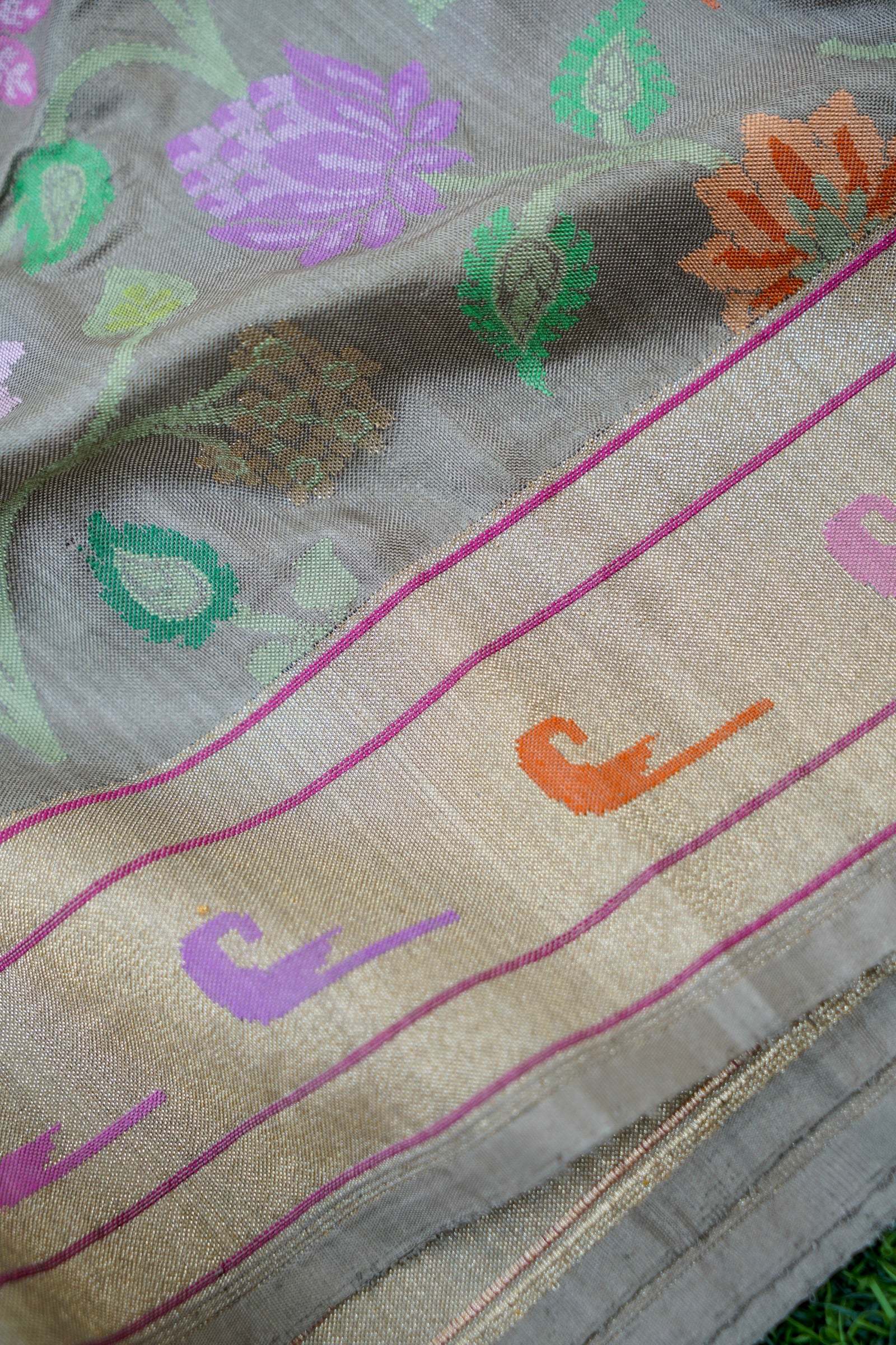 Banarasi Katan Silk Ektara Real Zari Handwoven Saree in Silver Grey - Khinkhwab