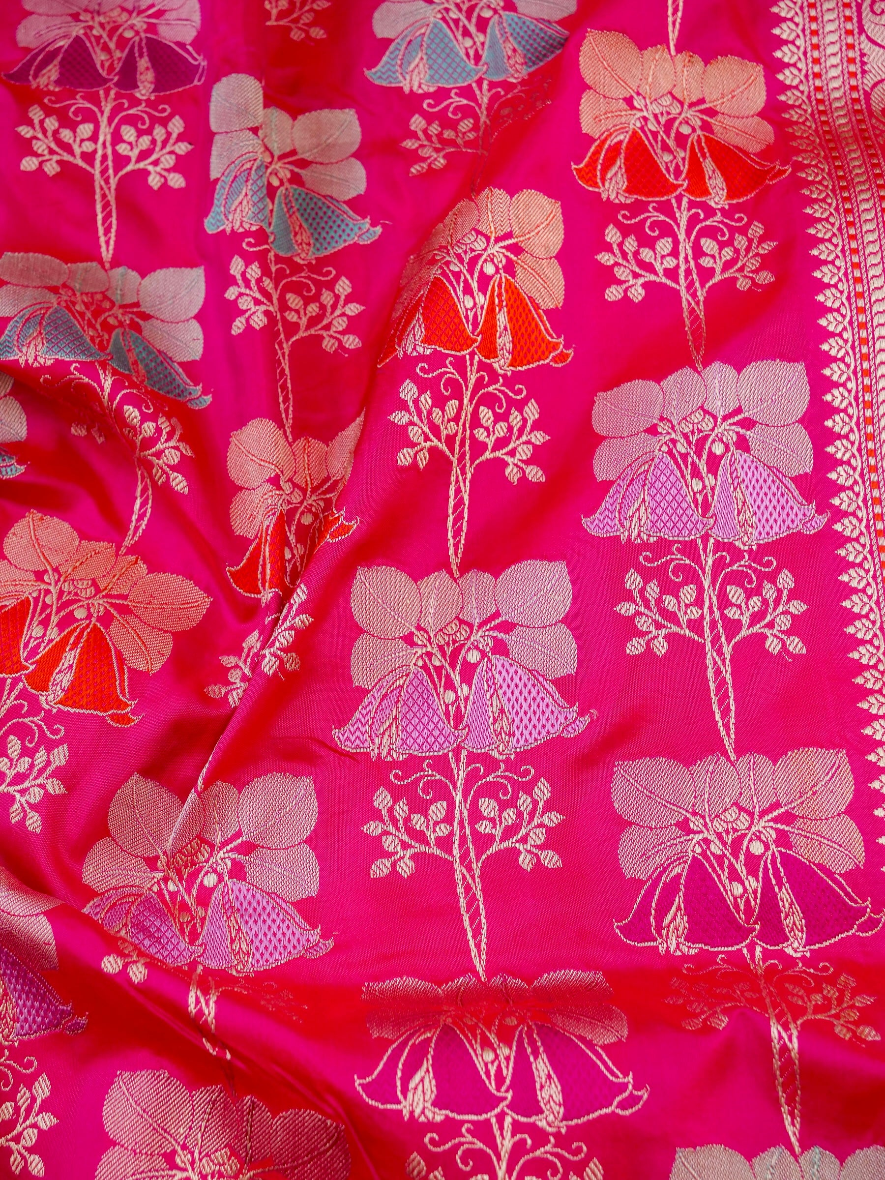 Banarasi Silk Kadwa Floral Jaal Handloom Saree | Hot Pink - Khinkhwab