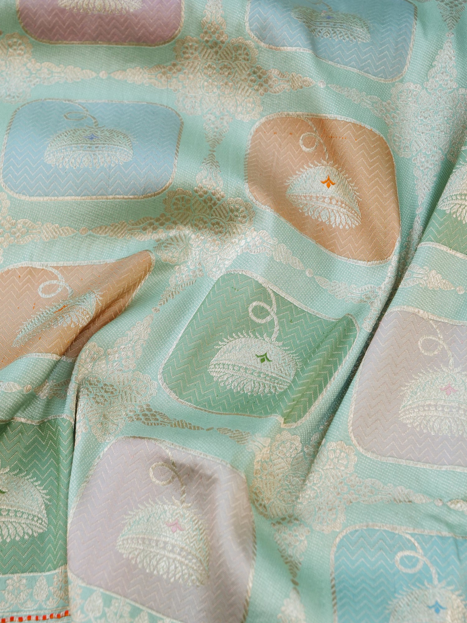 Banarasi Silk Kadwa Rangkat Handloom Saree | Mint - Khinkhwab