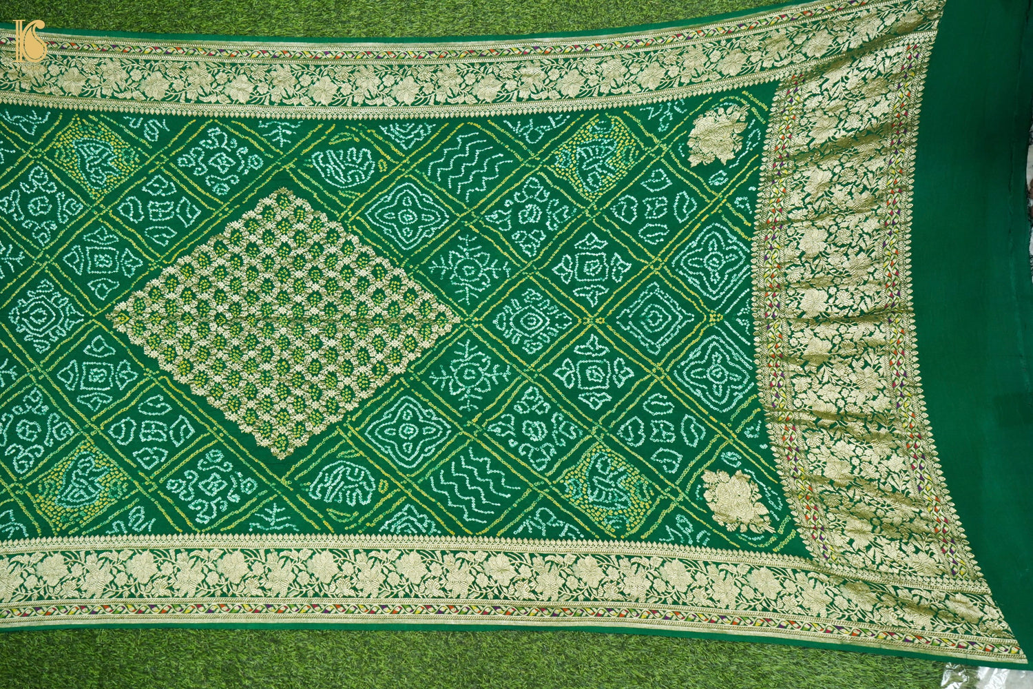 Georgette Banarasi Bandhani Diamond Jaal Dupatta in Bottle Green