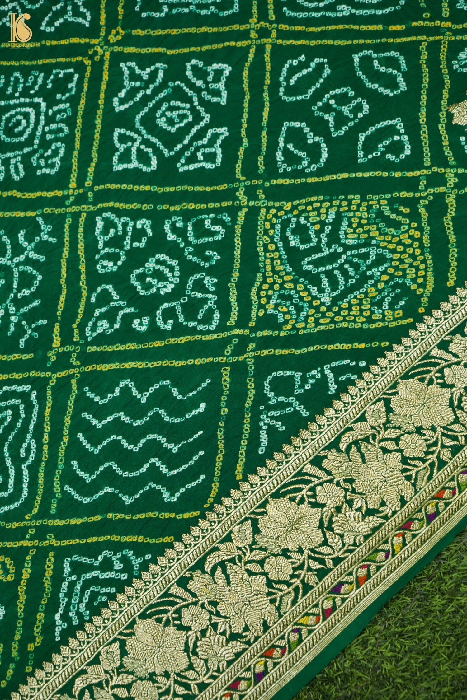Georgette Banarasi Bandhani Diamond Jaal Dupatta in Bottle Green