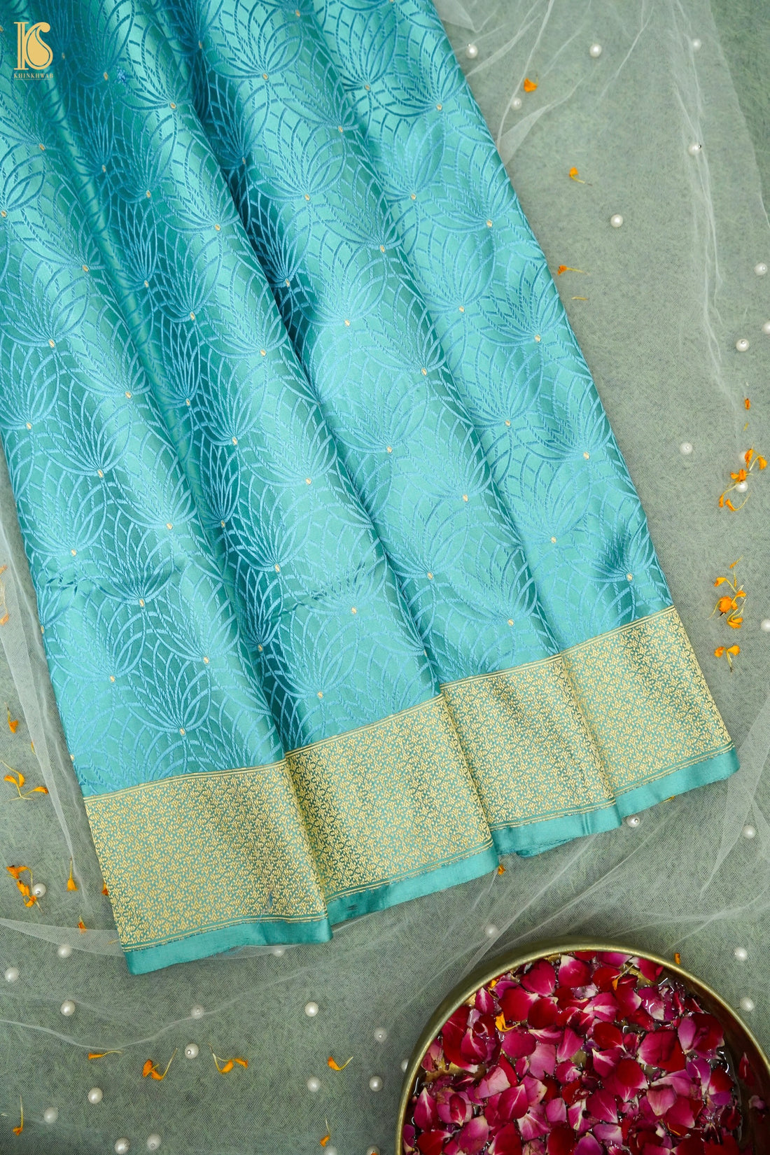 Mashru Silk Tanchoi Kamal Jaal Handwoven Banarasi Saree in Sky Blue